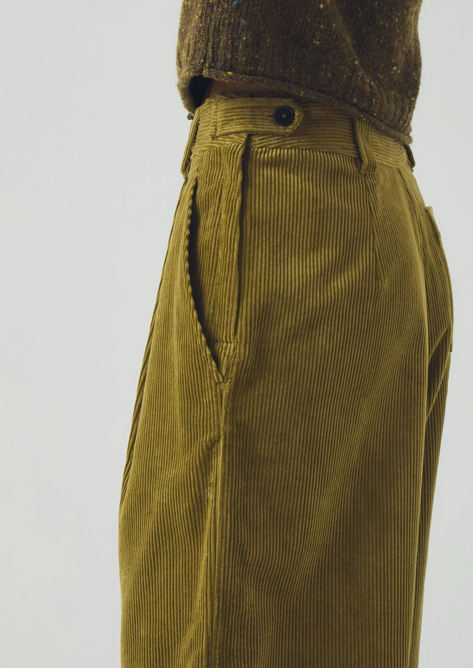 NonChafingEdges Organic Cord Pleat Front Pants | Antique Olive