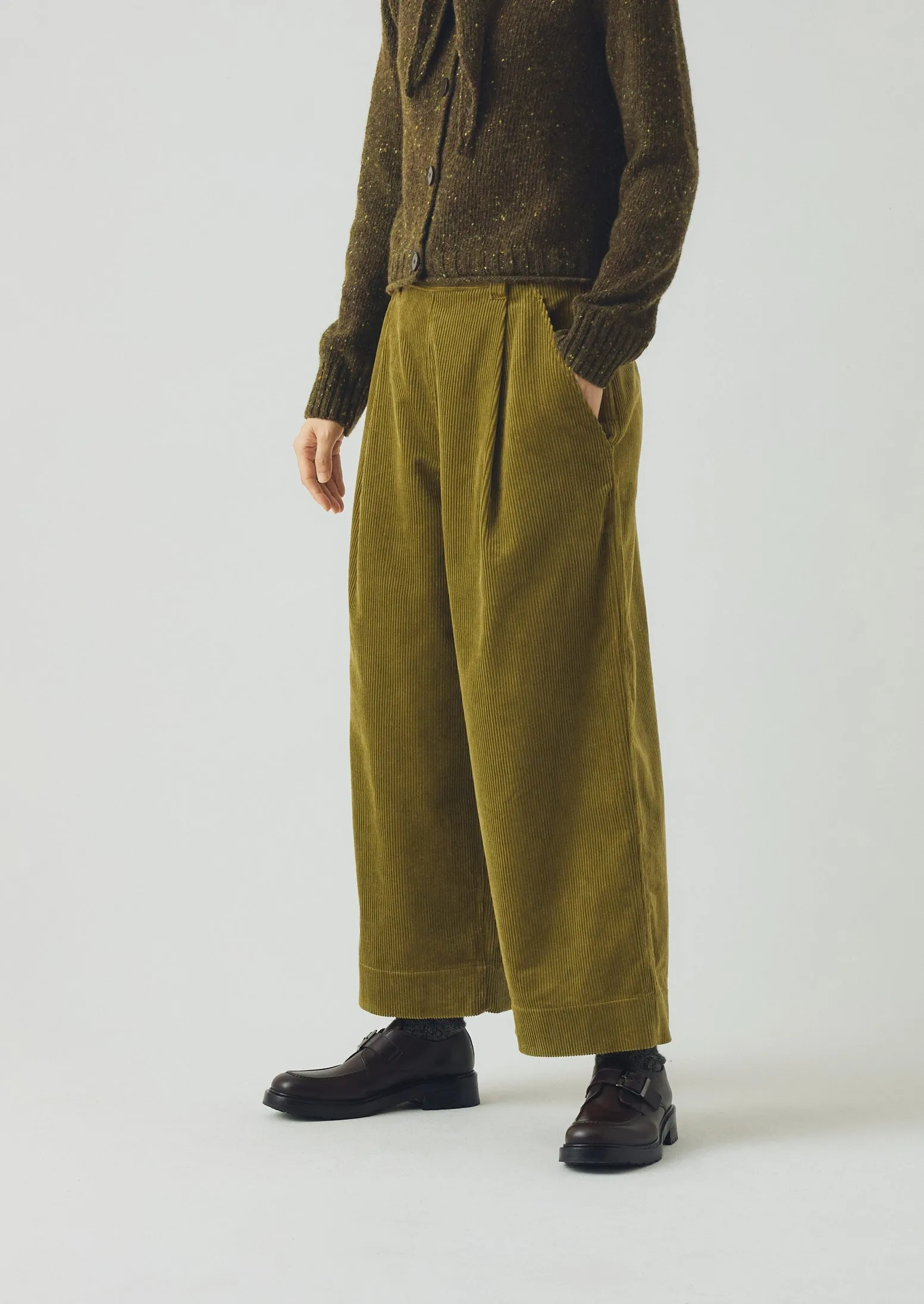 Organic Cord Pleat Front Pants | Antique Olive Seamless Waist Technology