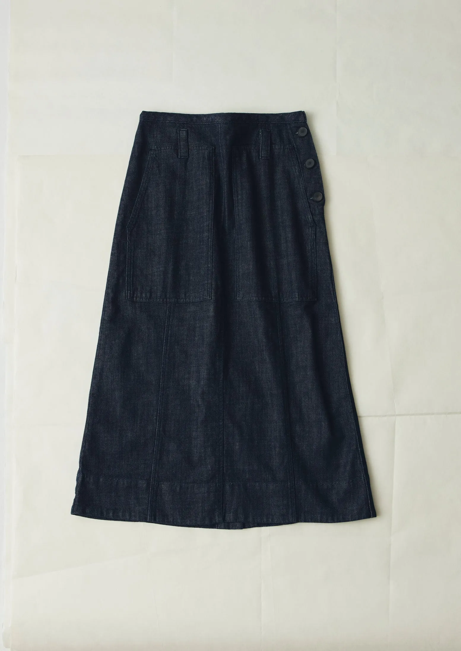 Patch Pocket Organic Indigo Denim Skirt | Indigo Graceful Look