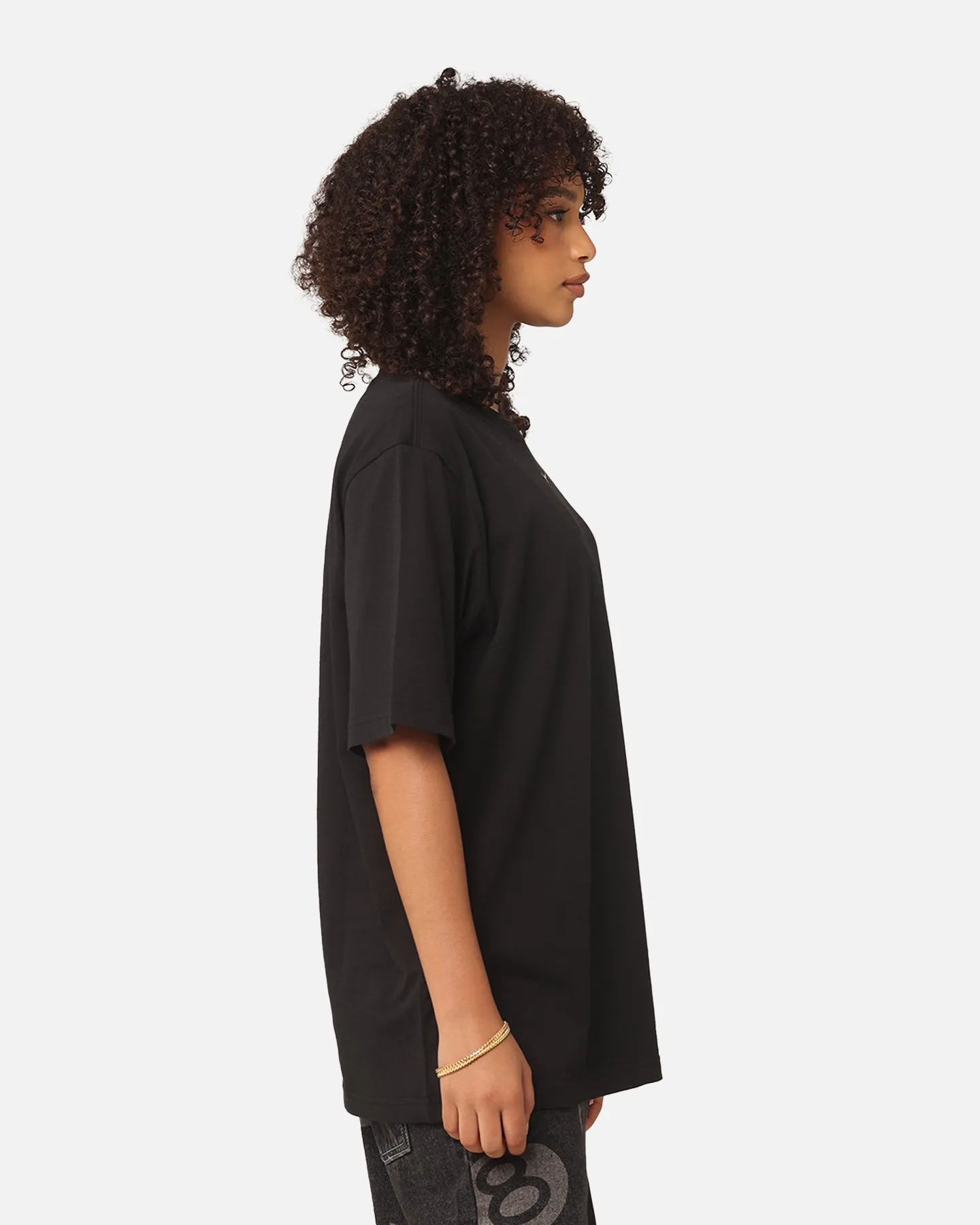 Light and Fresh Nike Women's Sportswear Essentials T-Shirt Black/White
