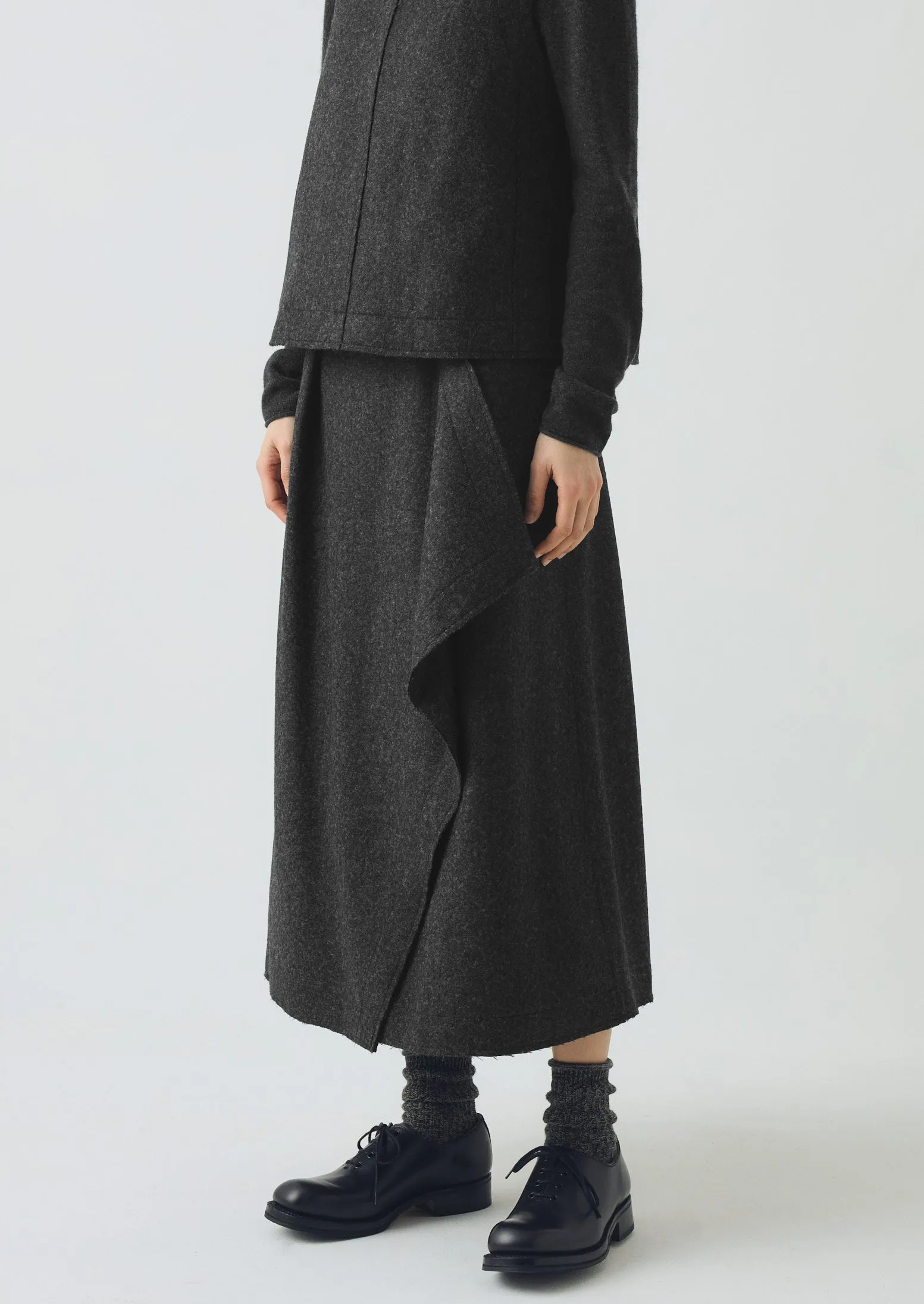 Boiled Wool Twill Wrap Skirt | Charcoal Adjustable drawstring All Day Look