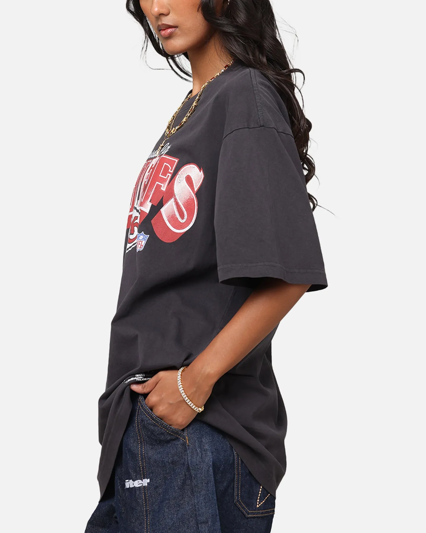 Mitchell & Ness Kansas City Chiefs Arch T-Shirt Faded Black Comfortable and stylish Travel Style