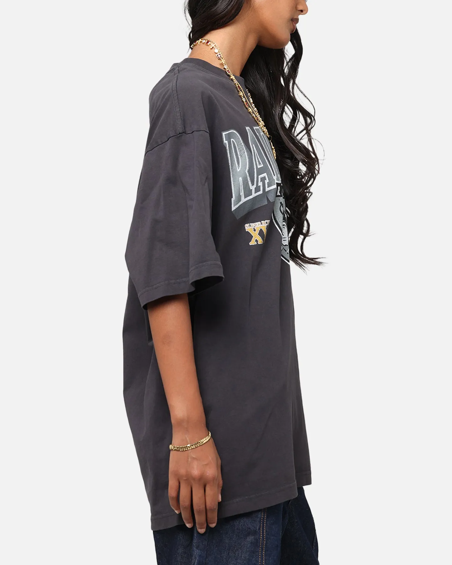 Mitchell & Ness Las Vegas Raiders Arch T-Shirt Faded Black AdvancedMoistureManagement Cozy Comfort Look