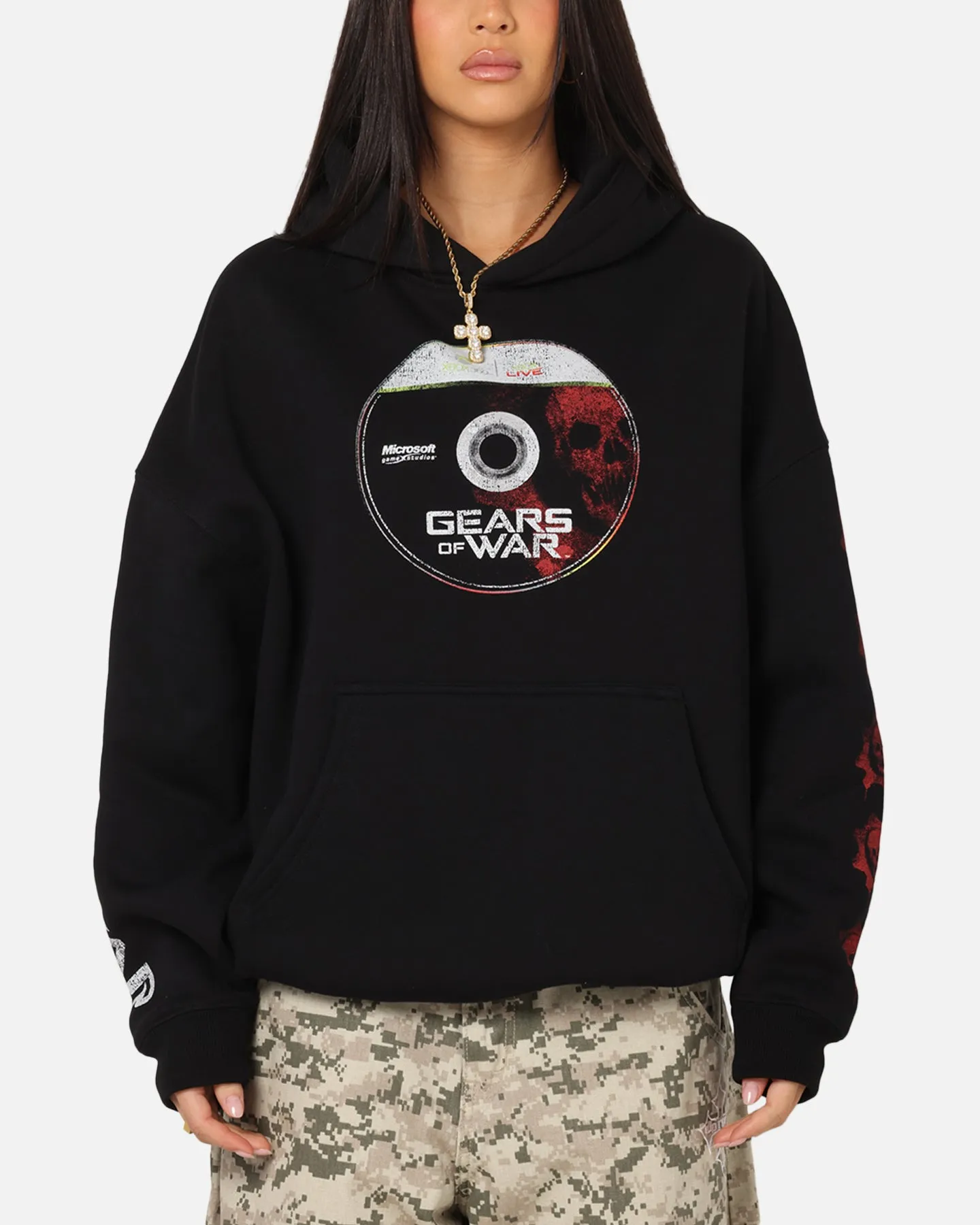 Feathery accents 73 Studio X Gears Of War '08 Gears 2 Disc Premium Hoodie Black