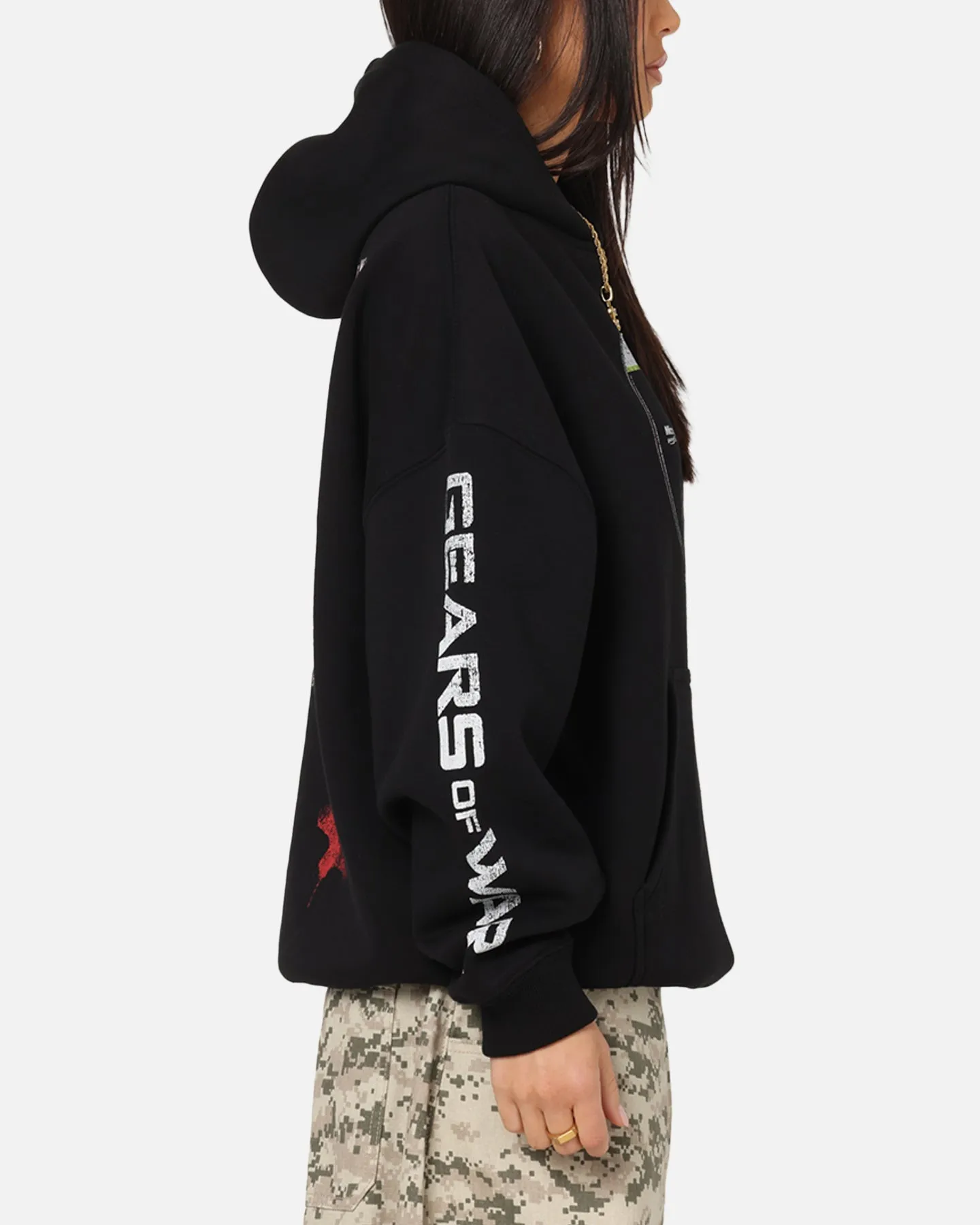73 Studio X Gears Of War '08 Gears 2 Disc Premium Hoodie Black Eco Friendly Dye Soft Streetwear