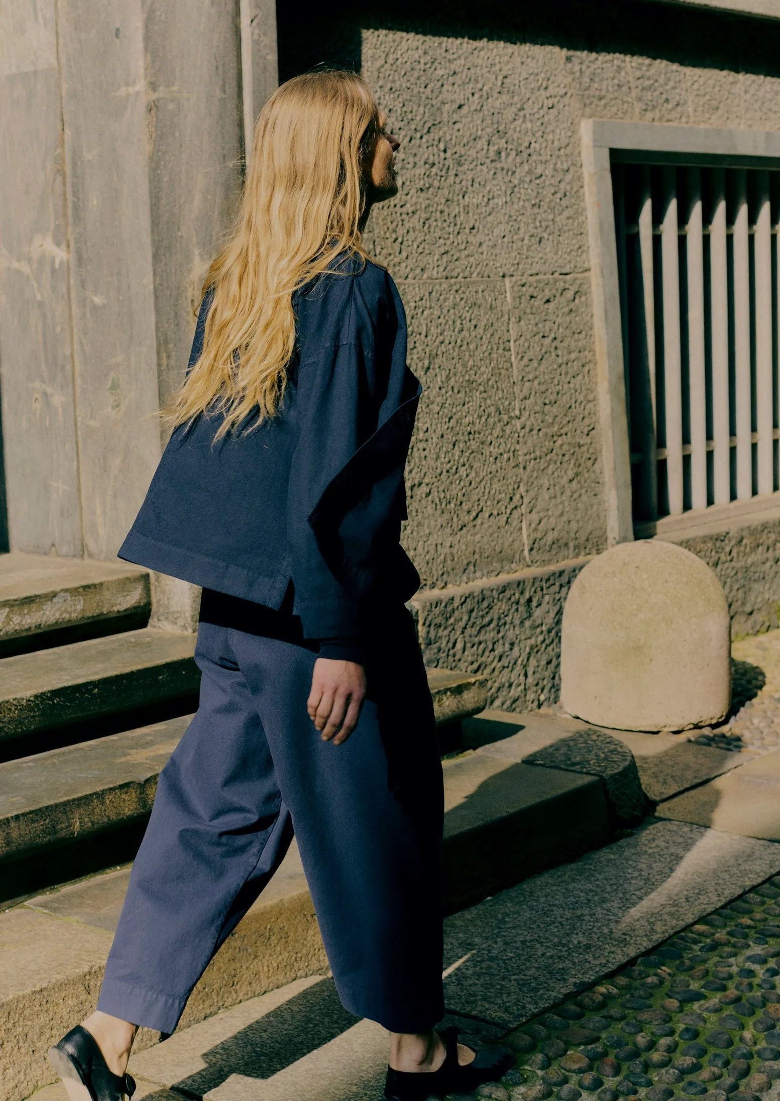 Cotton Canvas Pleat Front Pants | Blue Navy Packable design