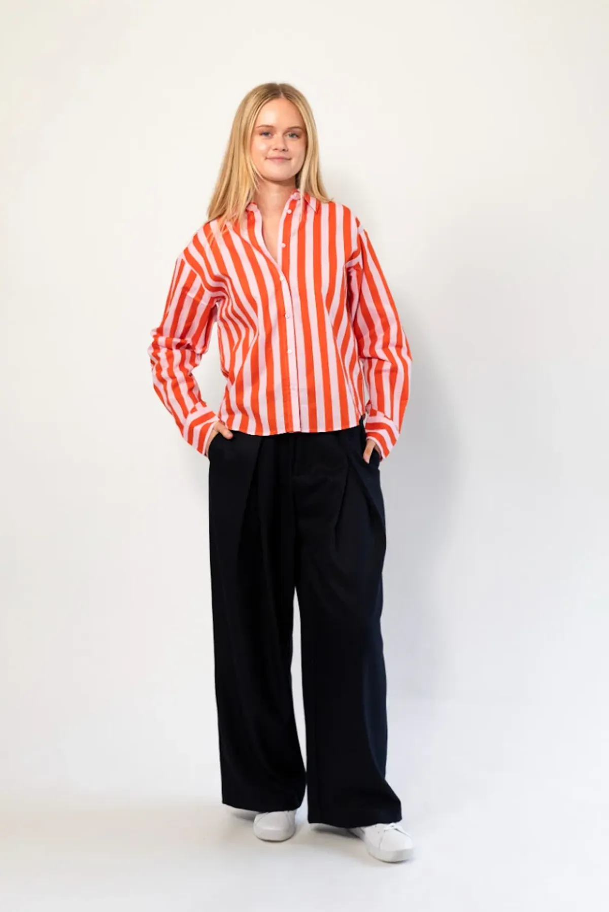BLEEKER SHIRT Modern Waist Move Freely