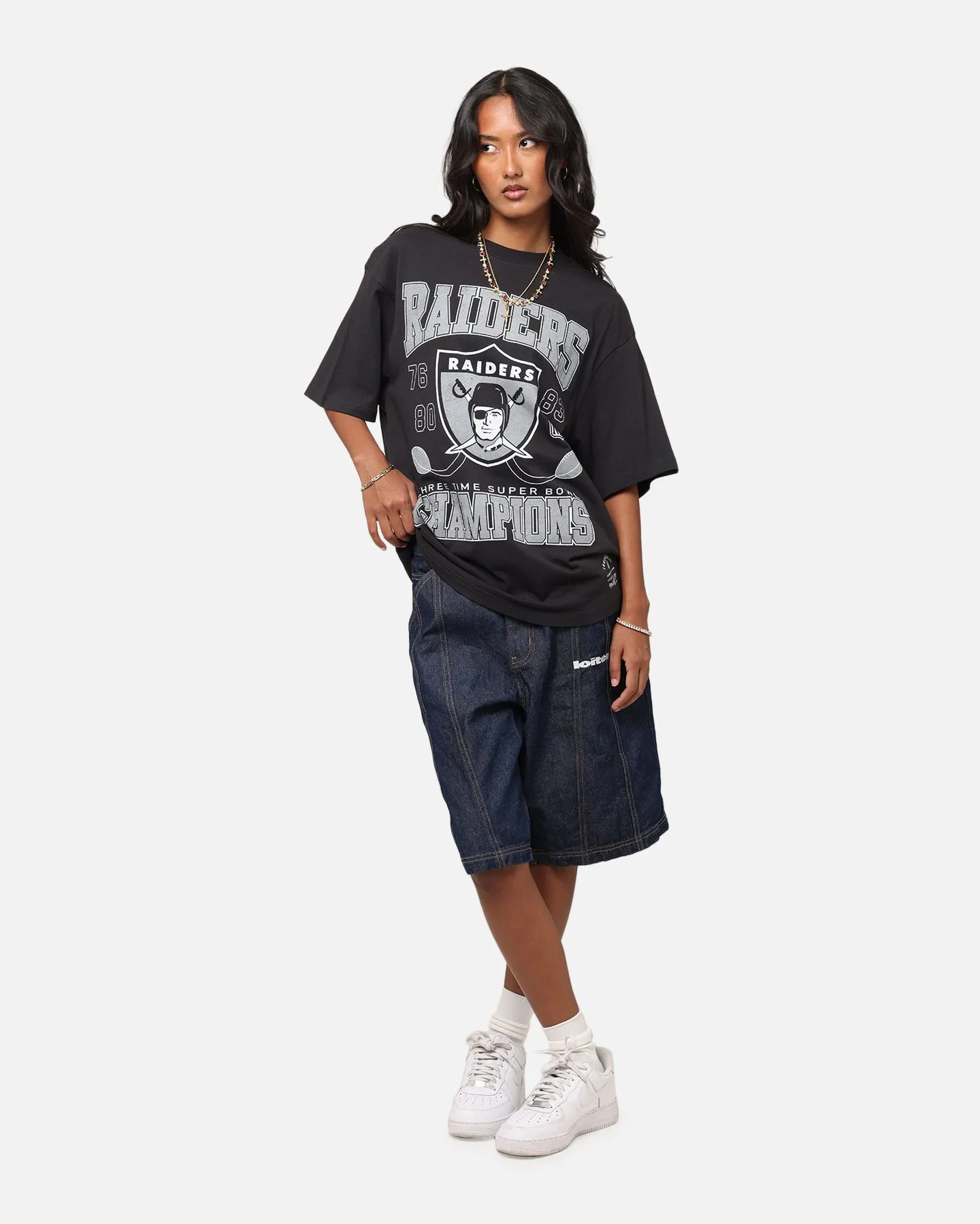 Microfiber texture Mitchell & Ness Las Vegas Raiders Pinnacle T-Shirt Faded Black
