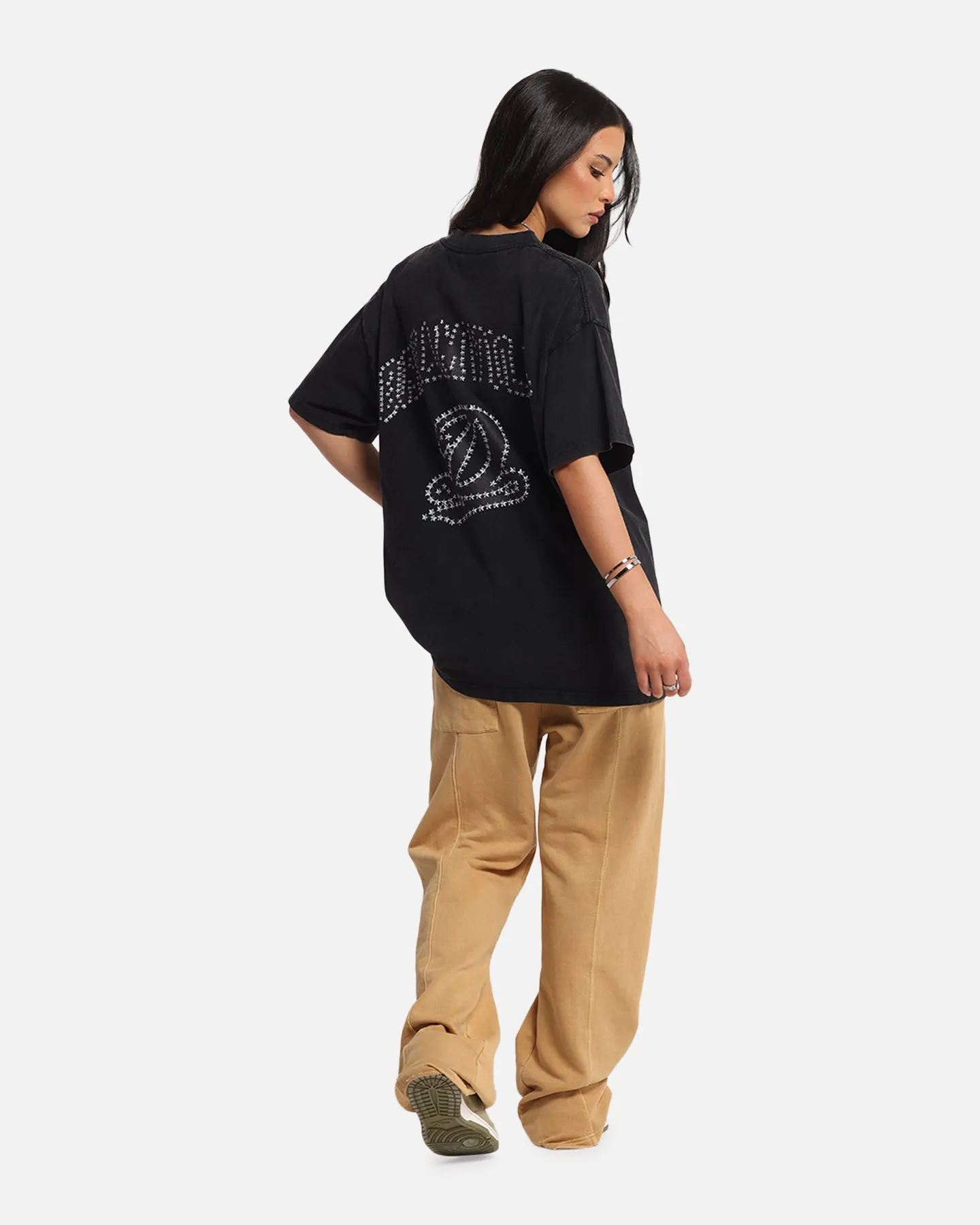 Dreamville Stars T-Shirt Black Structured silhouette