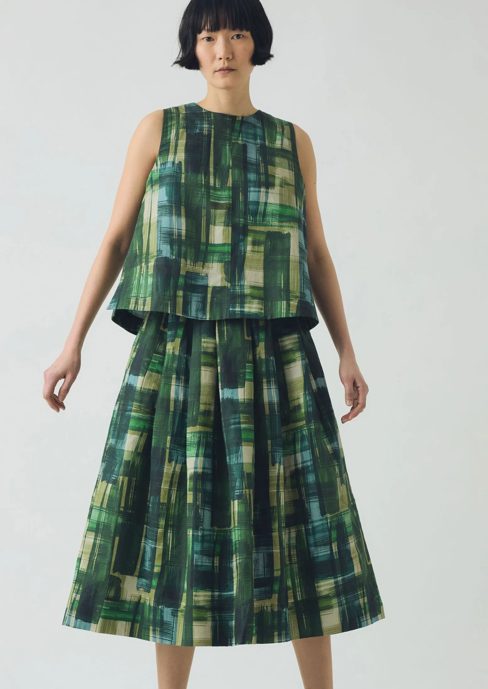 Painted Tweed Cotton Linen Skirt | Clover Green Visual Outfit