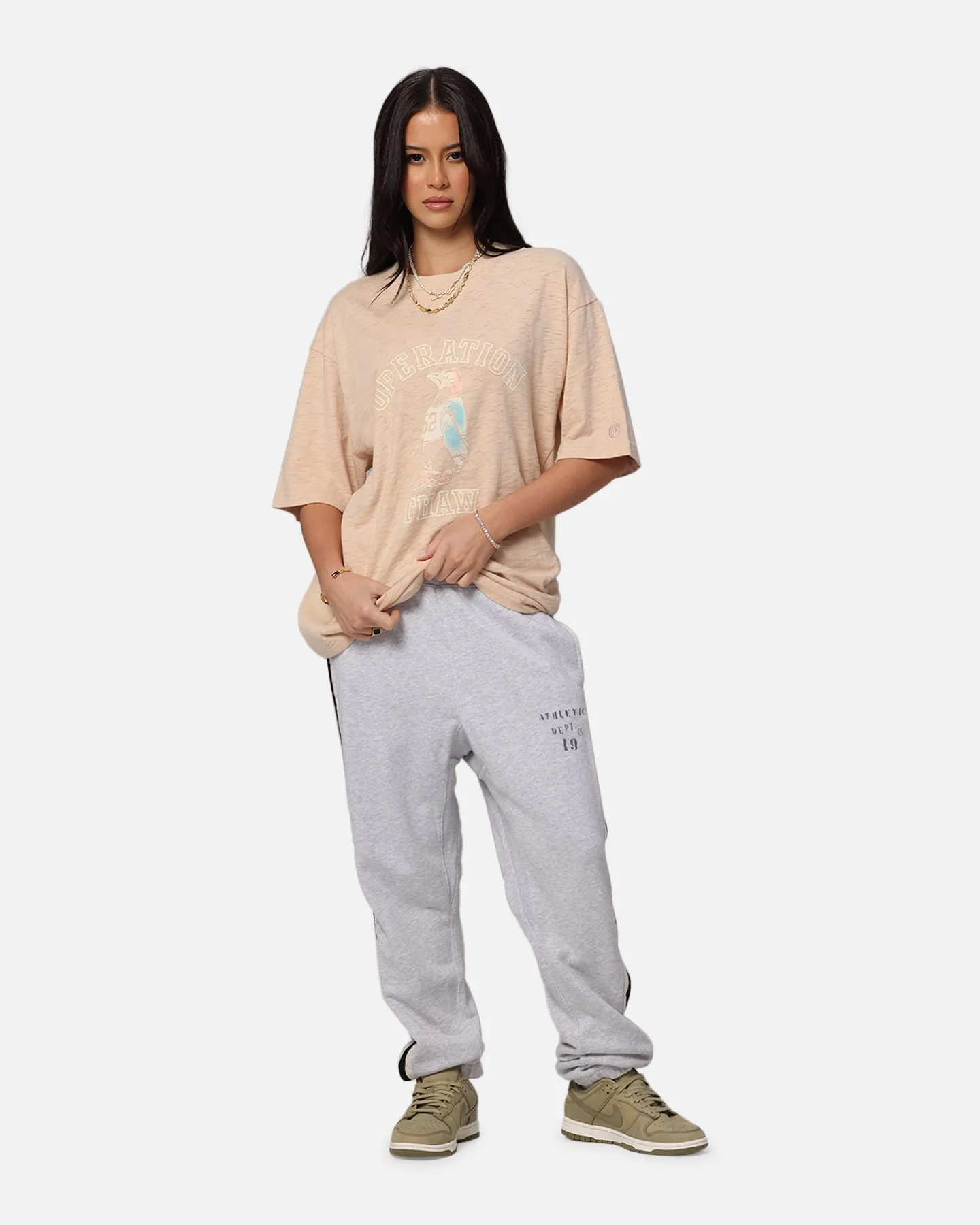 Minimal Trend Champion RW Expansion T-Shirt Mocha