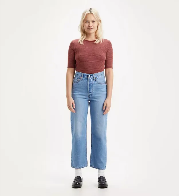 Adjustable Waist Natural Look Levi's Jeans Ribcage dritti alla caviglia 726930130 indaco chiaro indossato