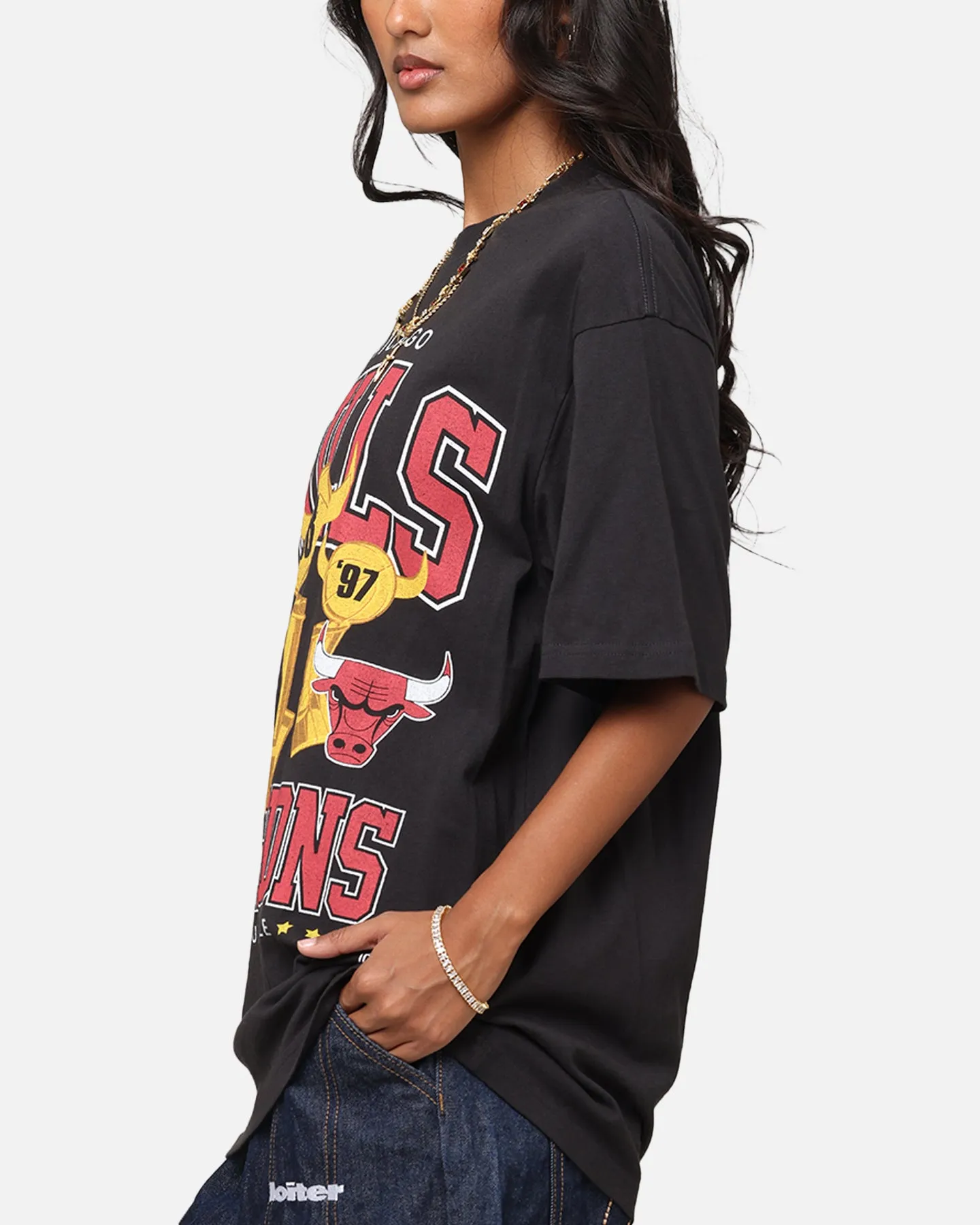 Mitchell & Ness Chicago Bulls Pinnacle T-Shirt Faded Black Temperature Regulating Cozy Style