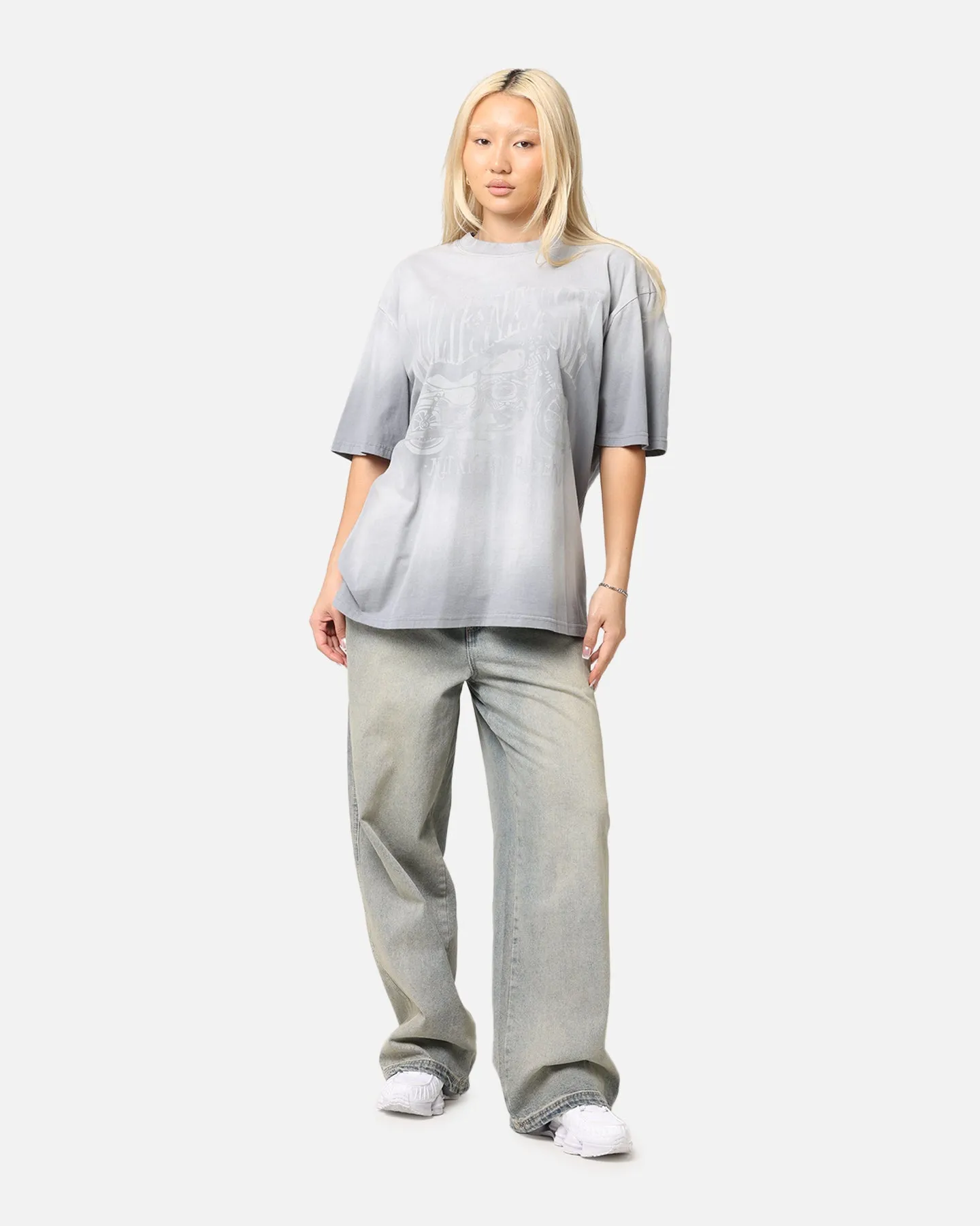 Willie Nelson Bike T-Shirt Washed Grey Relax Outfit