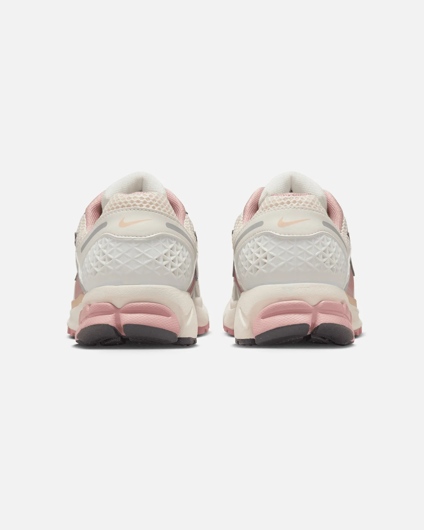 Non Restrictive Fit Design Viral Pop Nike Women's Zoom Vomero 5 Sail/Sail/Pearl White-Particle Pink