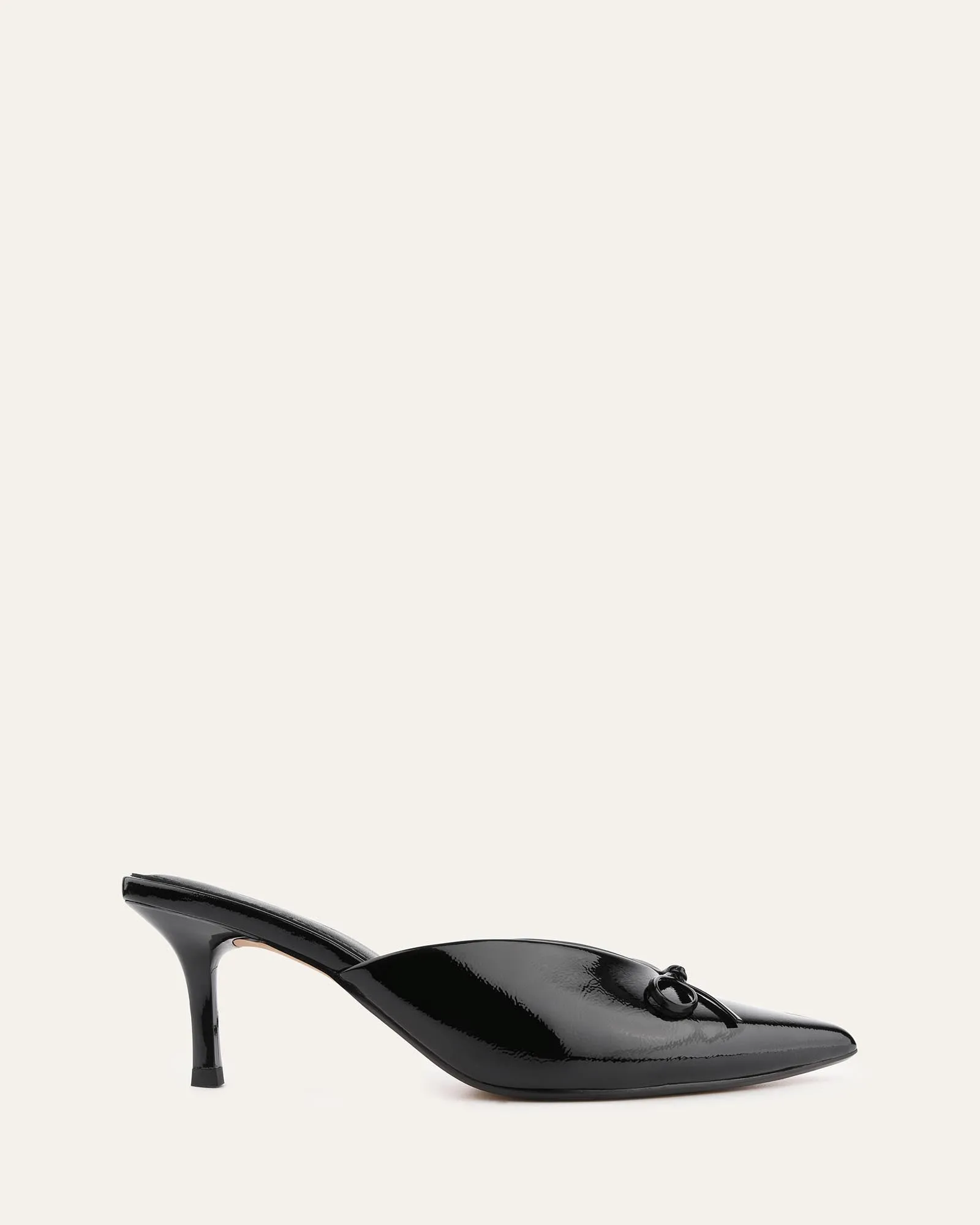 BETSY MID HEELS BLACK CRINKLE PATENT Fall Fashion Pumps