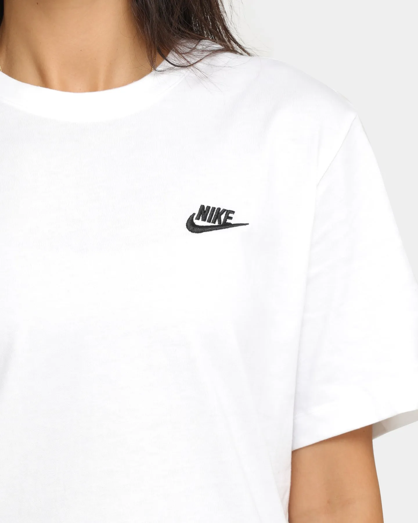 Nike Men's Nike Sportswear Club Short Sleeve T-Shirt White/Black Comfortable apparel Vintage Wash Effect