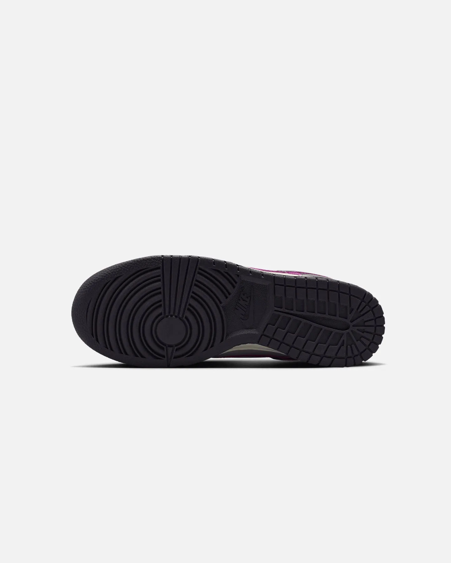 Nike Women's Dunk Low "Panda Universe Pack" Lt Violet Ore/Lt Magenta/Sail Urban Style Old School