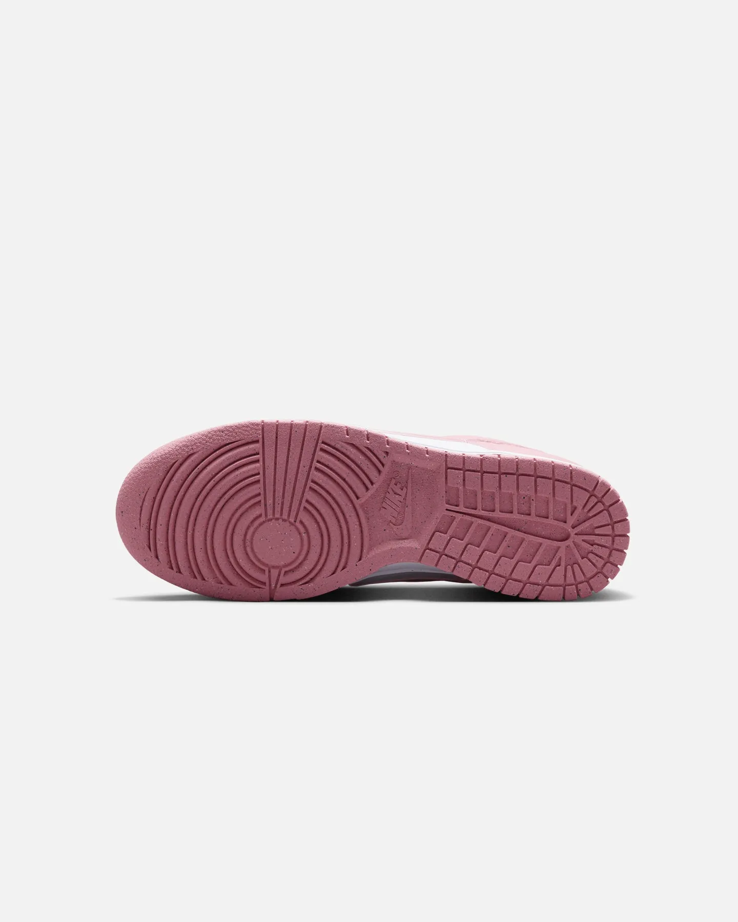 Walking Nike Women's Dunk Low Next Nature "Elemental Pink" White/Pink