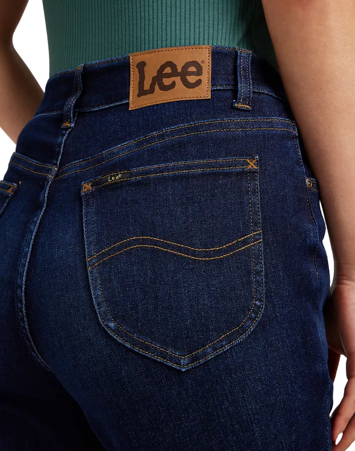 Lee pantalone jeans da donna a zampa Ultra Lux Comfort 112350781 blu scuro Brunch Outfit Summer Vibes Versatile Party Look Weekend Warrior
