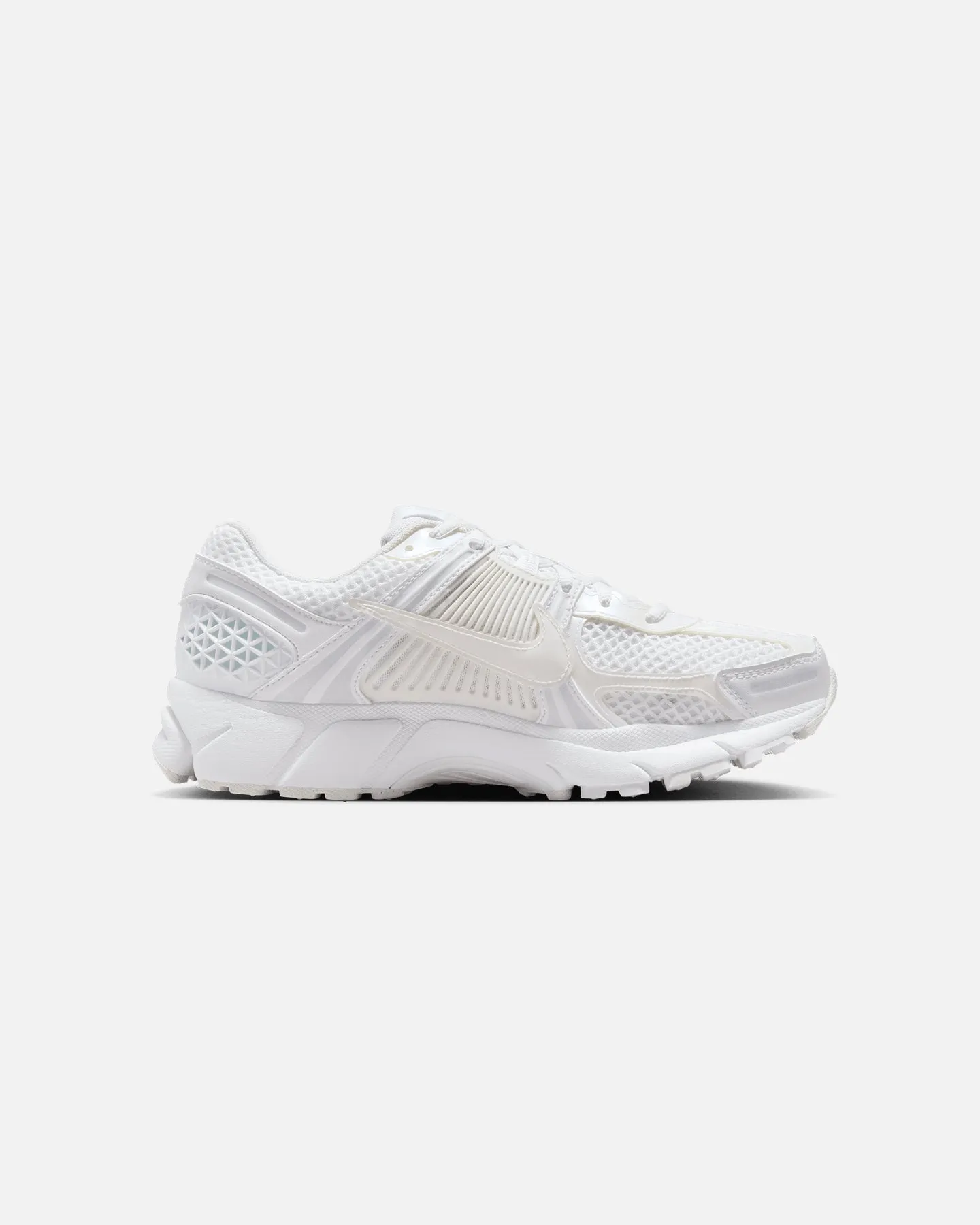 Nike Women's Zoom Vomero 5 White/White High Rebound Midsole Foam