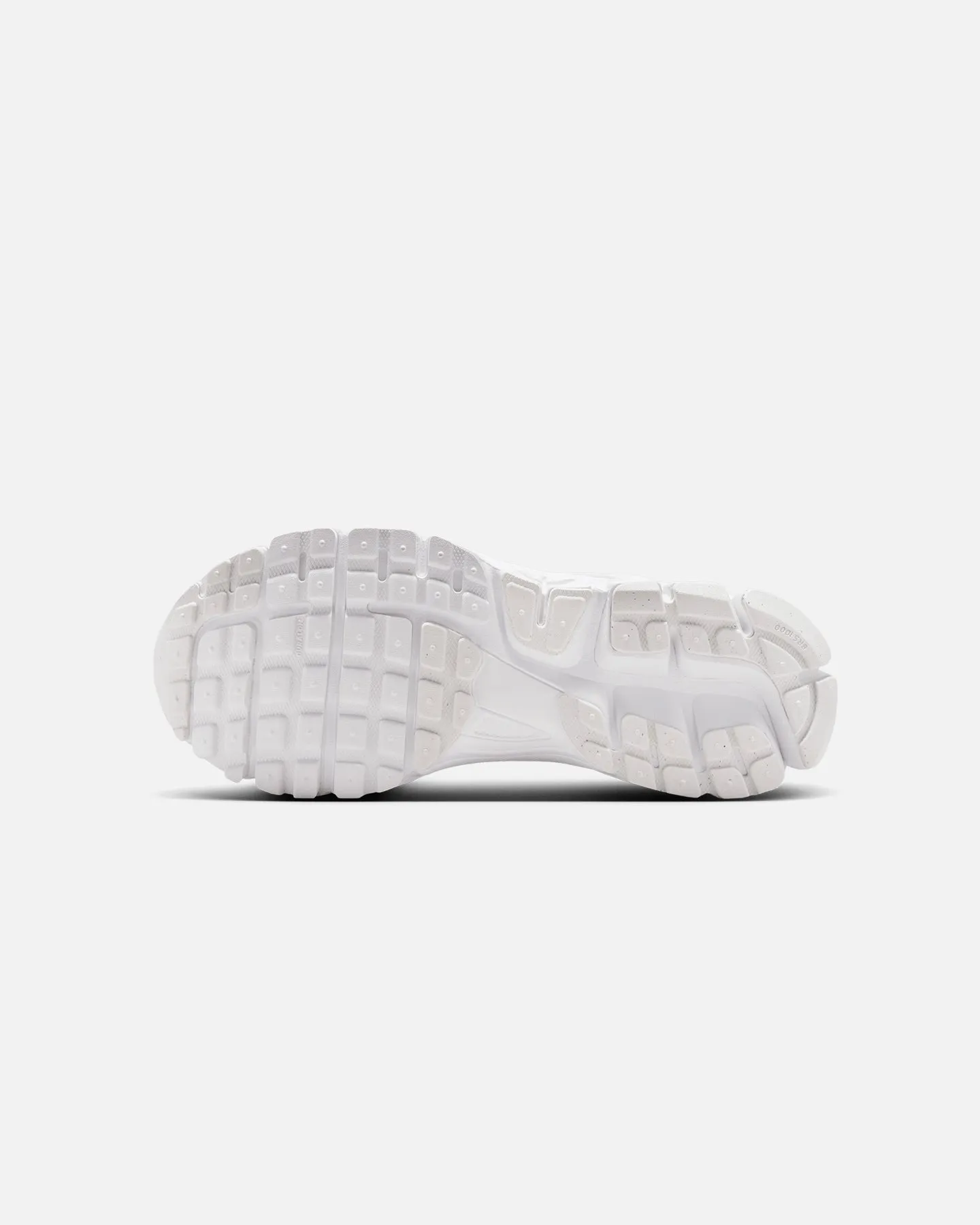 Resort Mood Training Mode Nike Women's Zoom Vomero 5 White/White