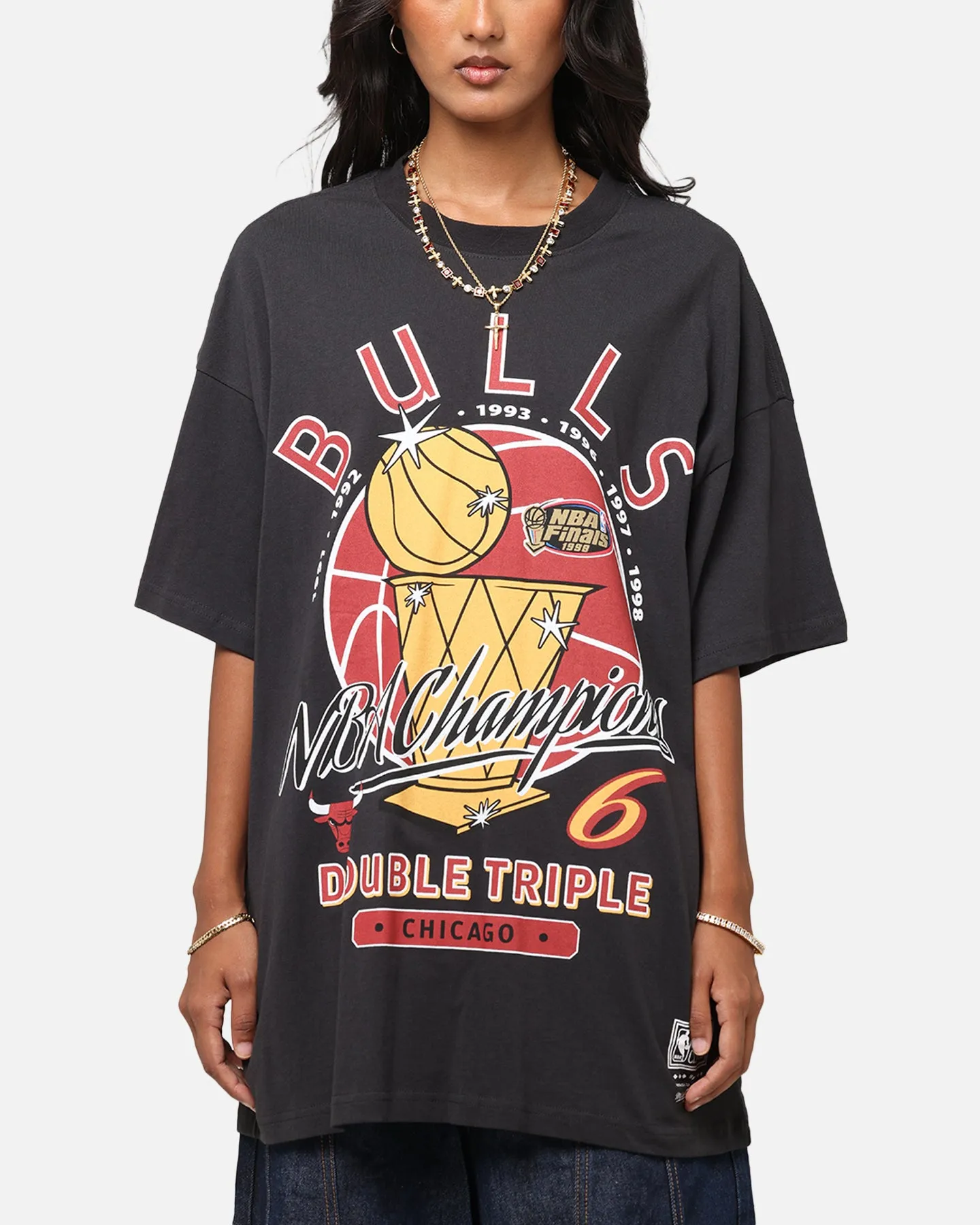 Mitchell & Ness Chicago Bulls Champions Report "Champ Pack" T-Shirt Faded Black Cozy Fit Light Breeze