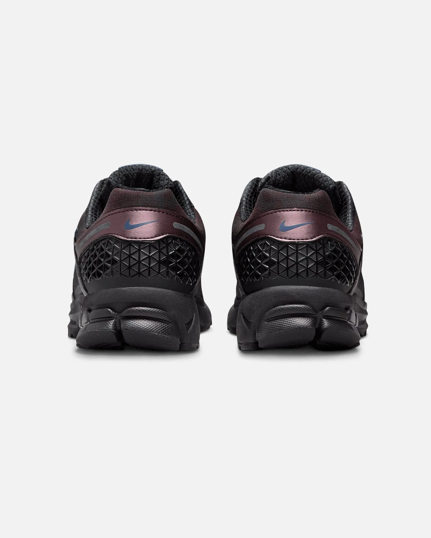 Nike Women's Zoom Vomero 5 Burgundy Non Slip Standing Workers