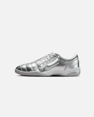 Nike Women's Total 90 Platinum Moisture Management Technology