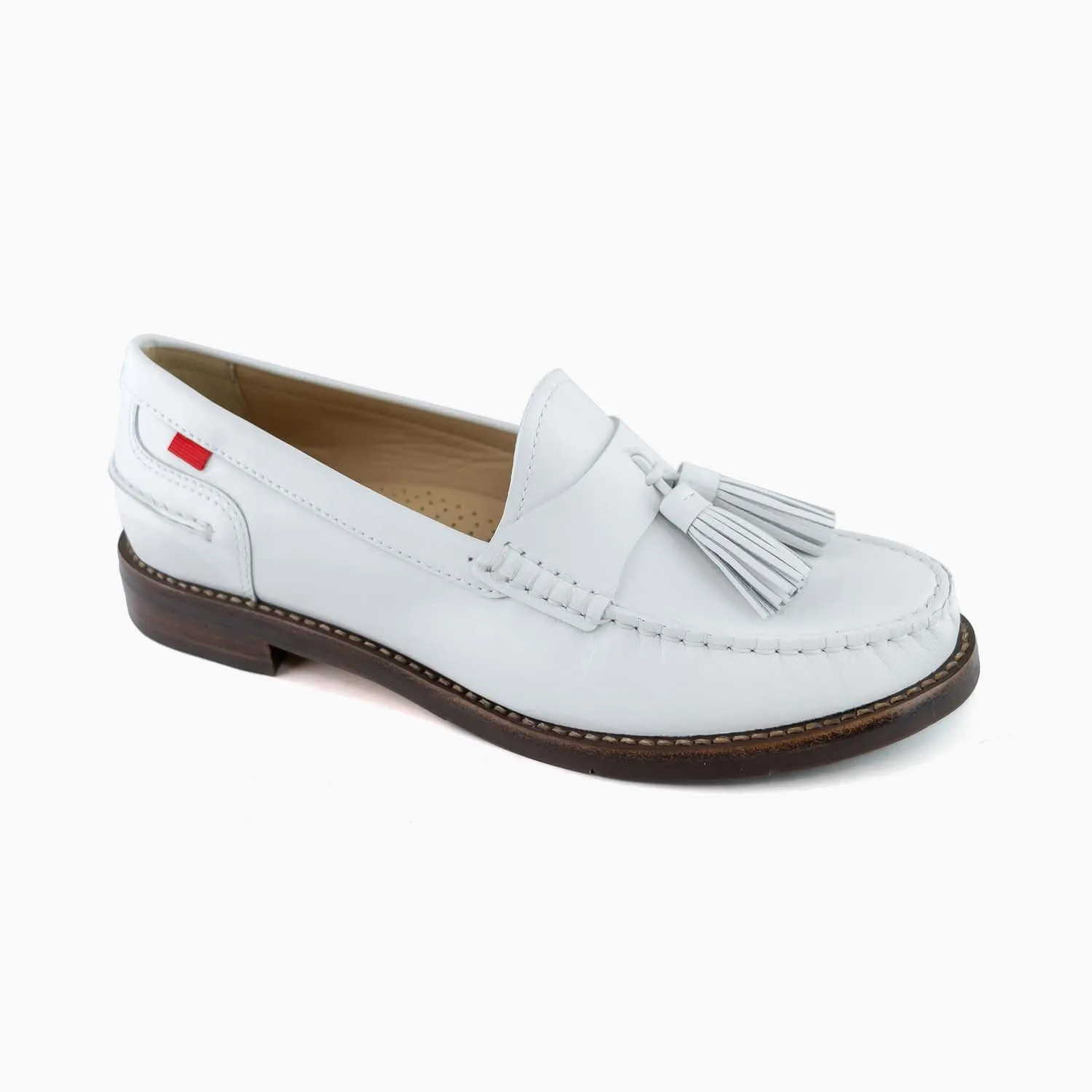 East Bay, Women City Hold Effortless Leather Slip-ons