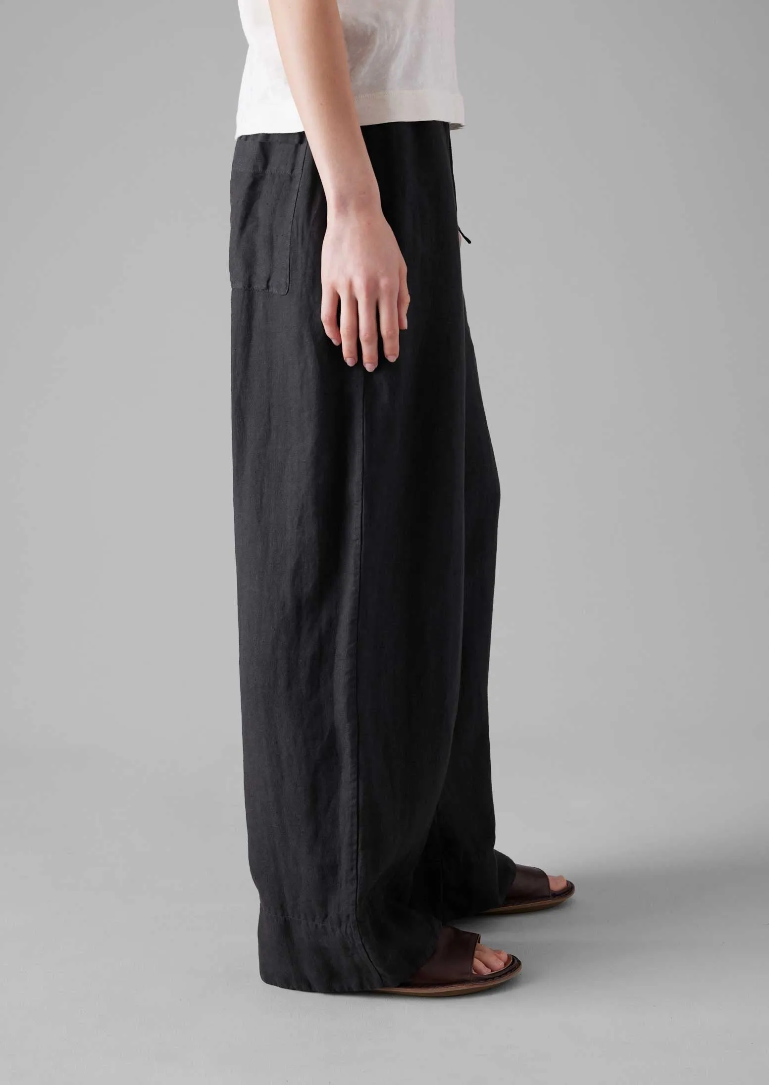 Stretch Flex Garment Dyed Linen Wide Leg Pants | Black Pepper