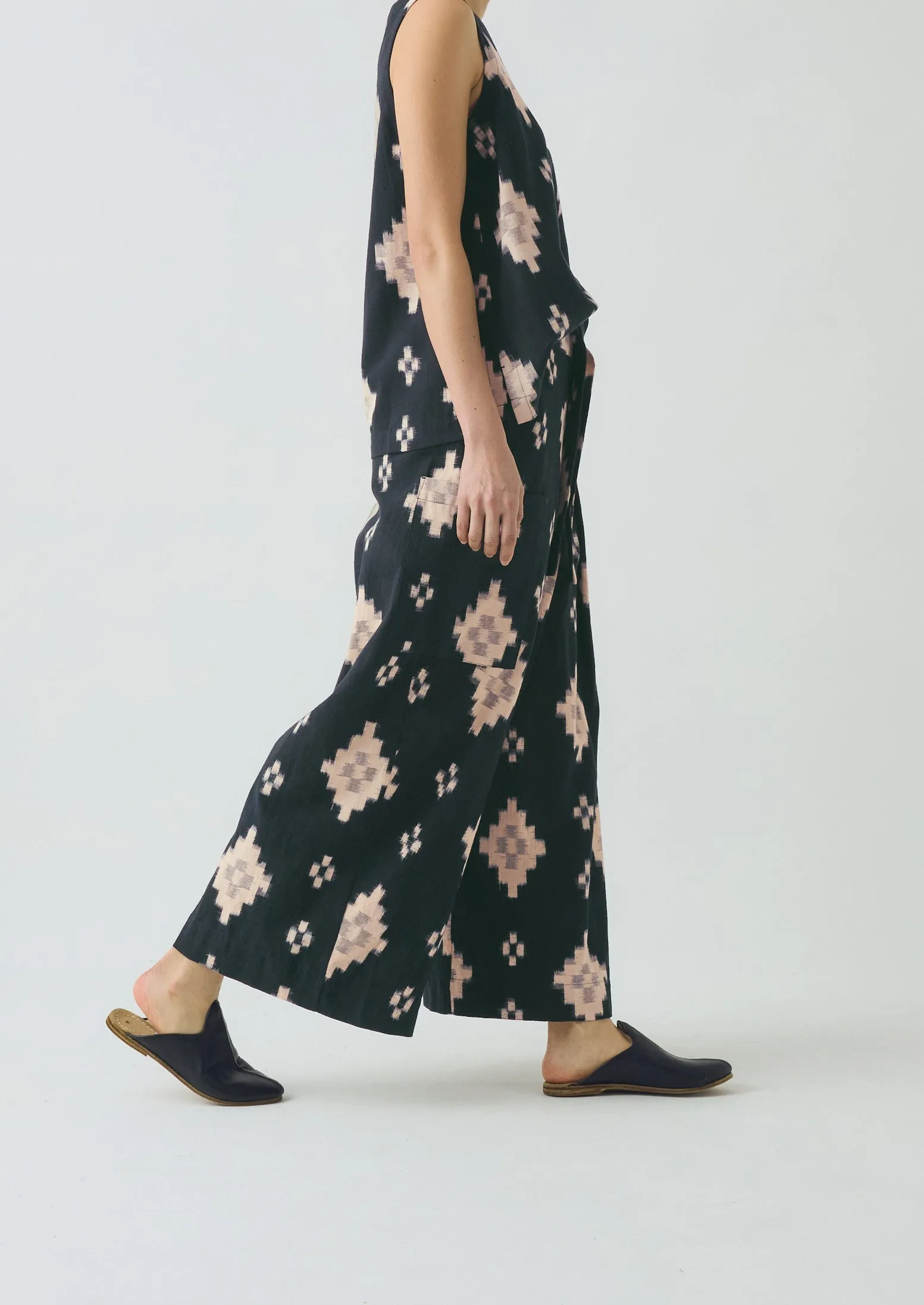 Fugue Ikat Wrap Pants | Midnight/Sand Breathable wear