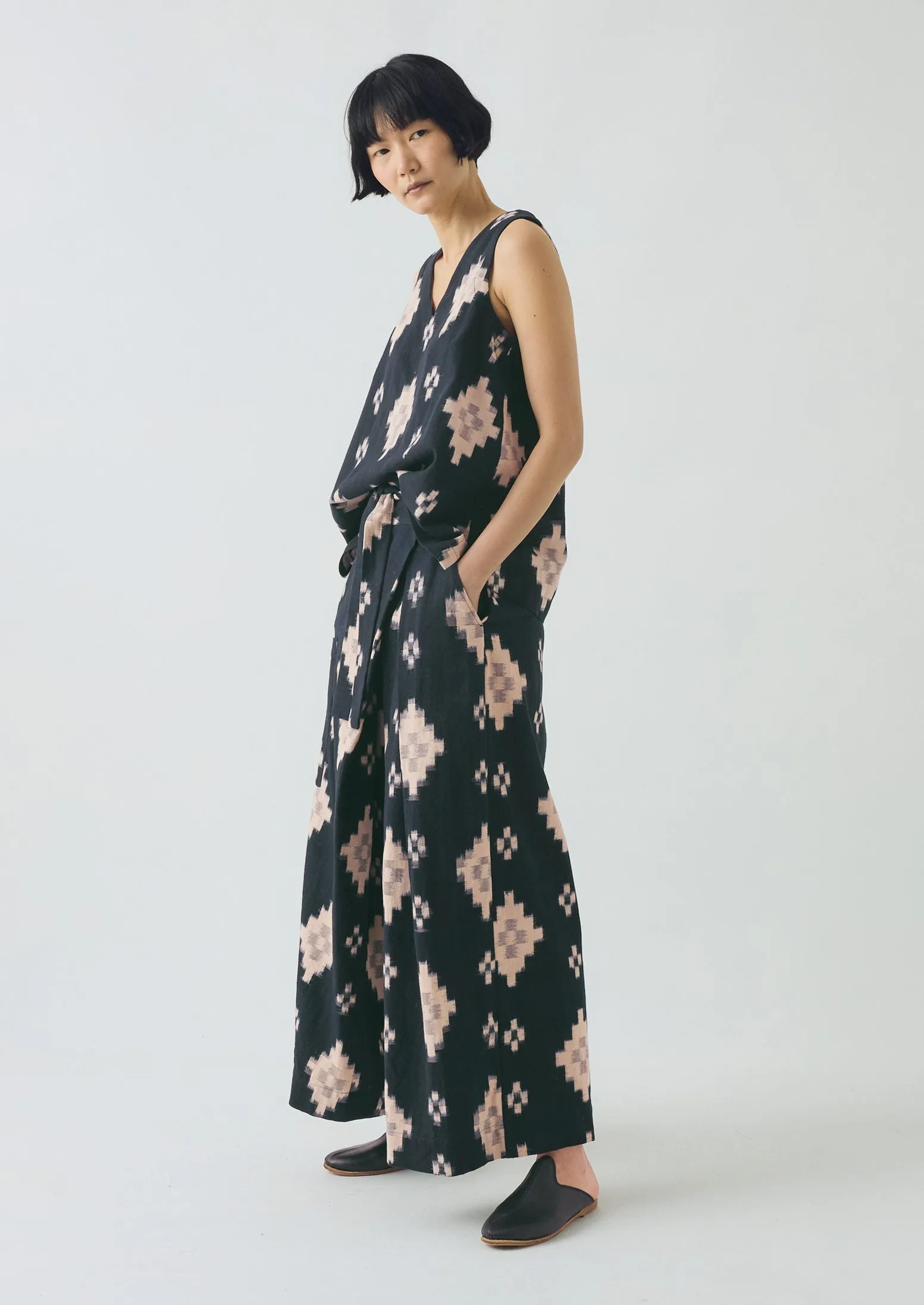 Comfortable Wear Fugue Ikat Wrap Pants | Midnight/Sand