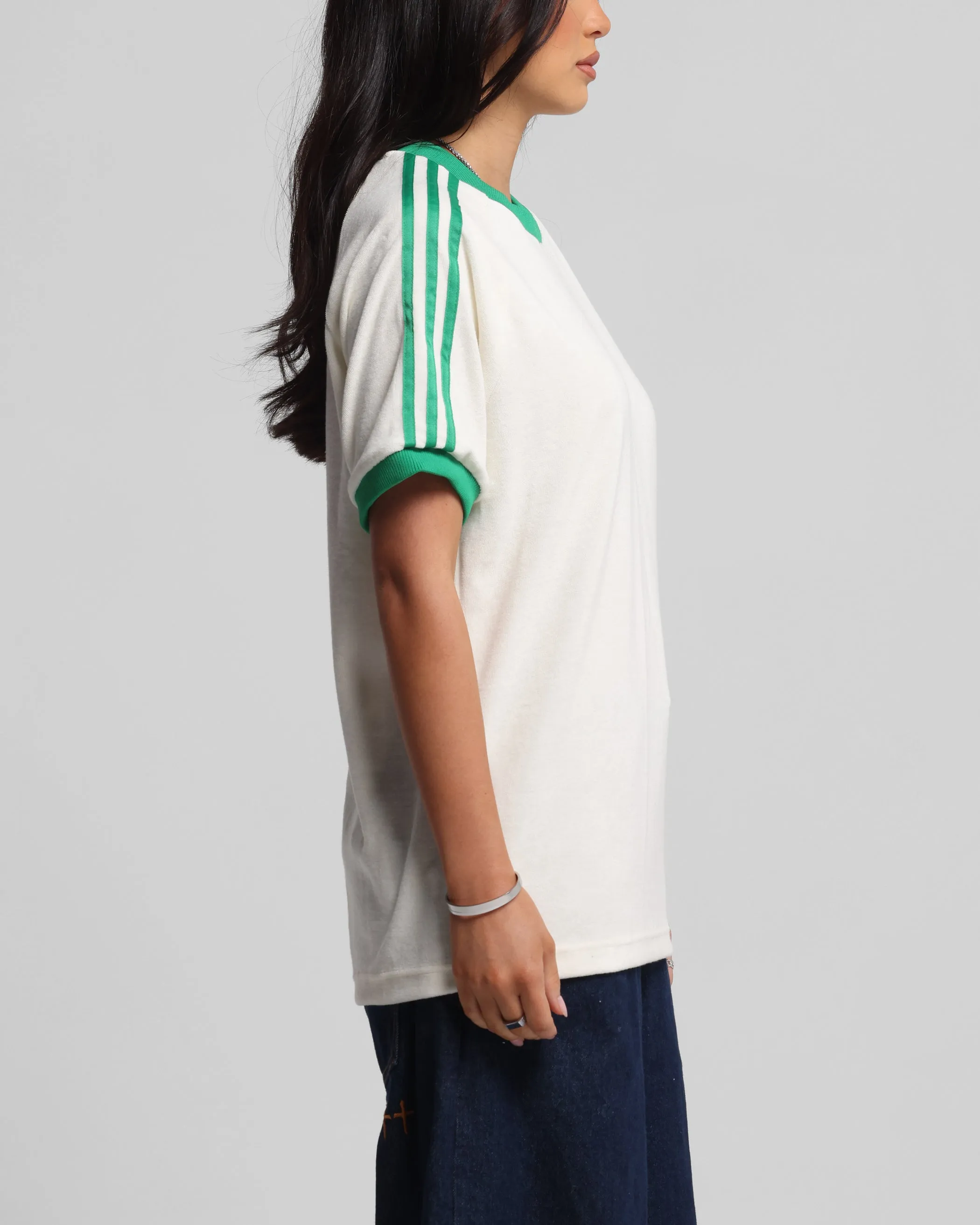 Adidas Originals 70's Cali T-Shirt Off White Weekend Outfit