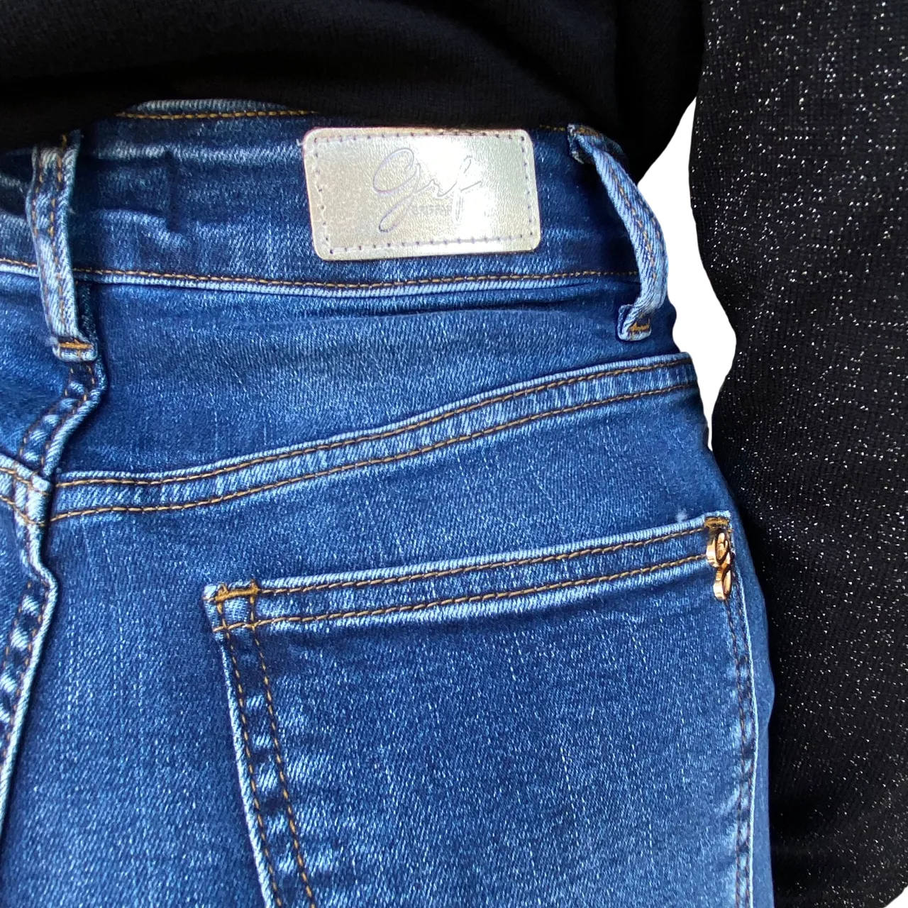 Griffai pantalone jeans da donna a palazzo con bottoni DGF4420 blu medio Year Round Urban Style