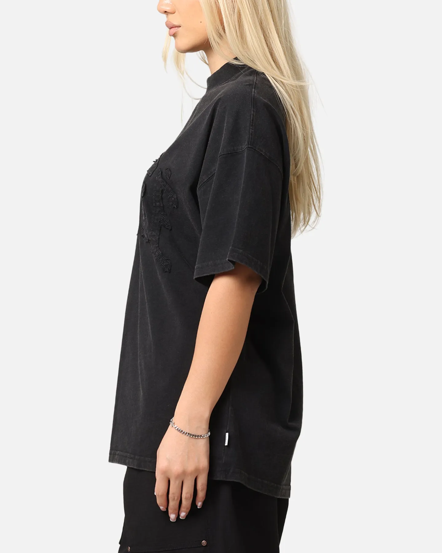 Durable Material Comfortable Layering Carre Con-Star Oversized T-Shirt Washed Black