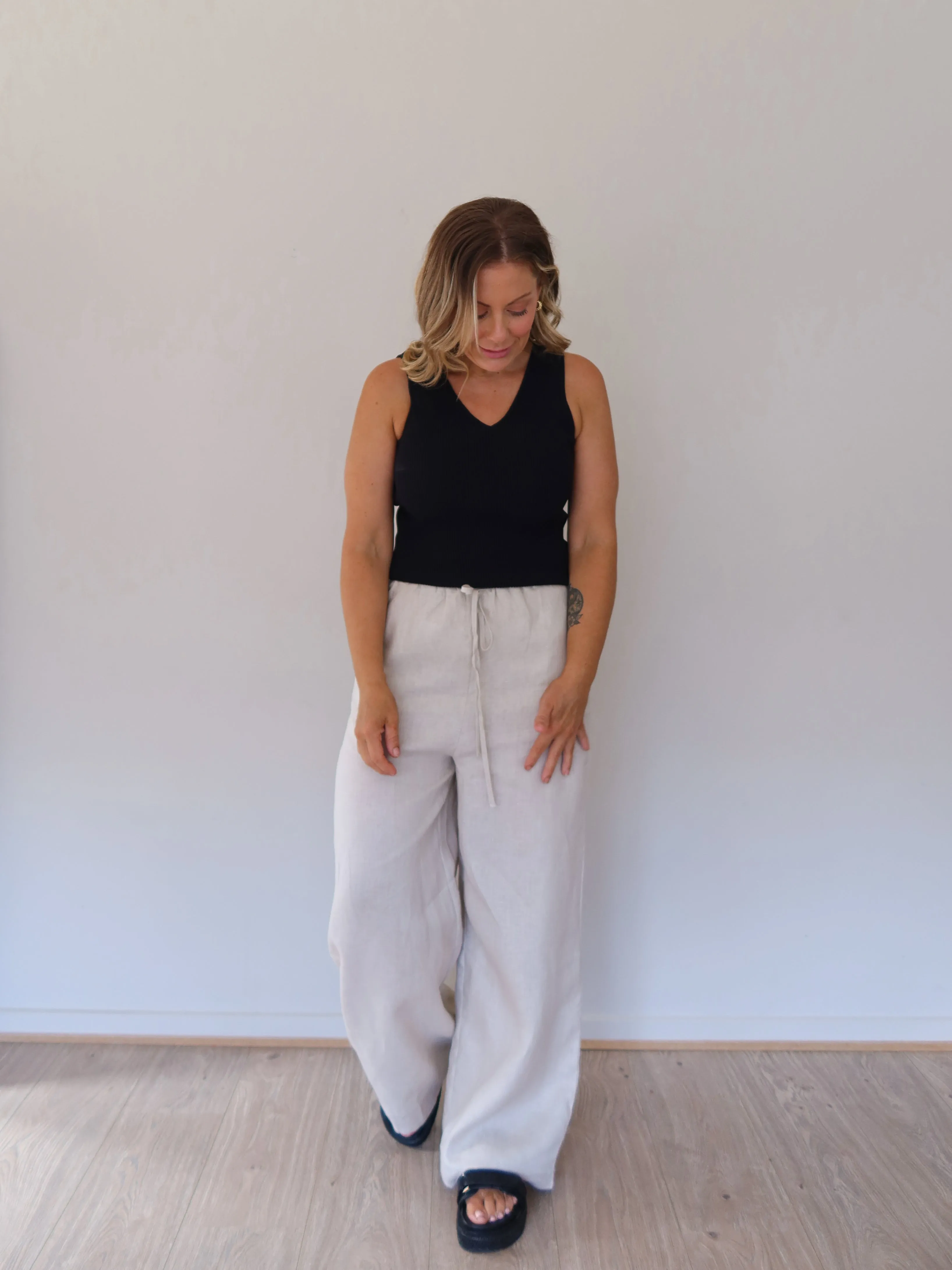 Amina Tank- Black Thermal Balance Flexible Fit