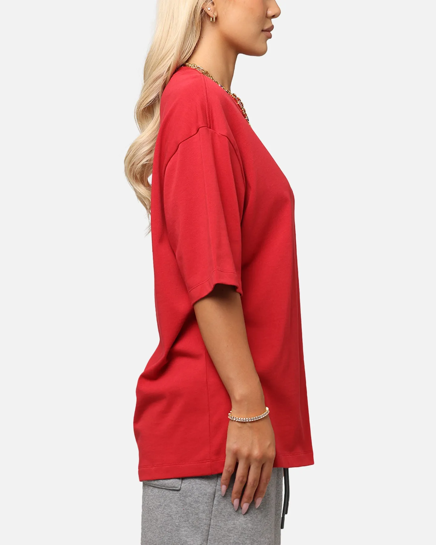 Jordan Brand Sneaker Patch Crew T-Shirt Varsity Red Cozy Layering Travel Comfort