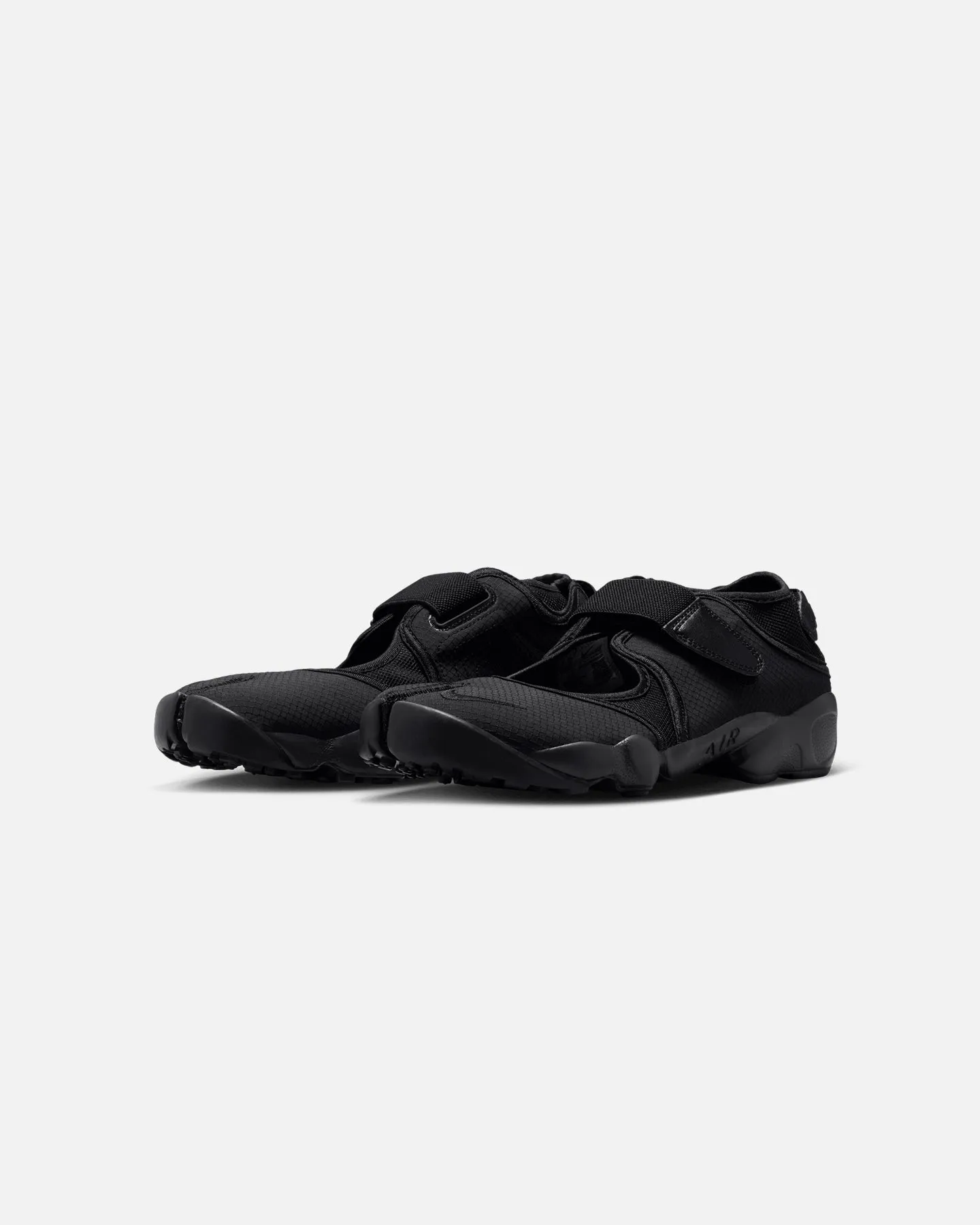 Stone Gray Airflow Ventilation Nike Women's Air Rift Breathe Black/Black