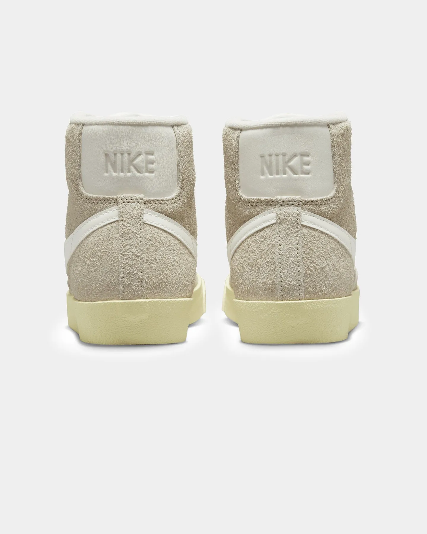 Cushioned Nike Women's Blazer Mid '77 Vintage Light Bone/Sail