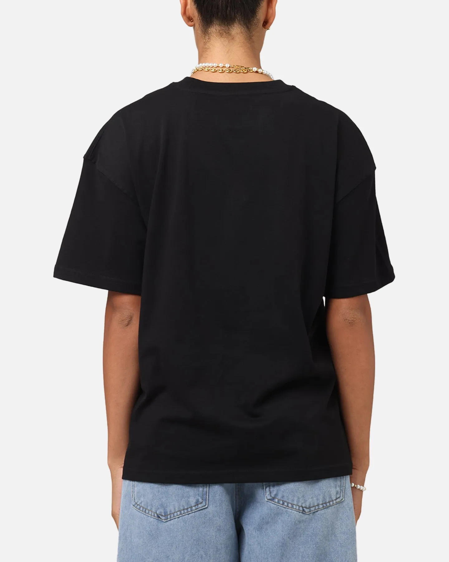 Soft Layer Goat Crew X Naruto Sasuke T-Shirt Black