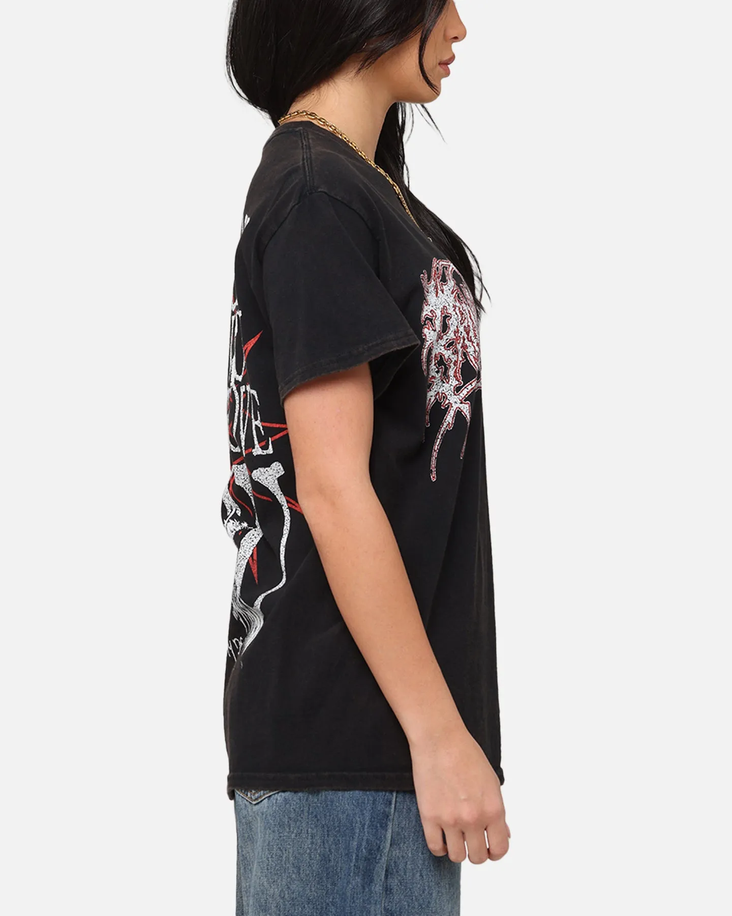 Bring Me The Horizon Nobody Loves You Vintage T-Shirt Black Vintage Modern Outfit