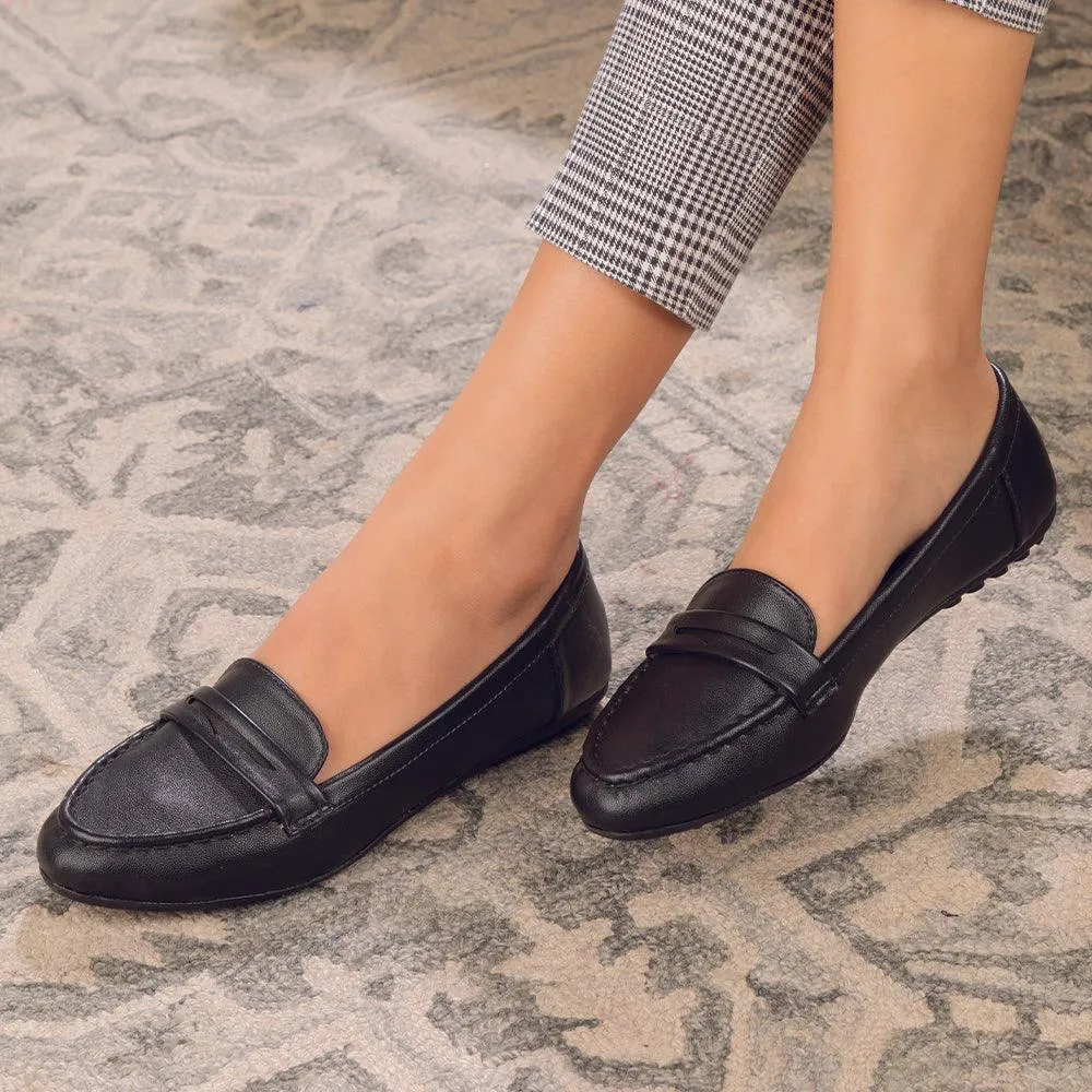 Tresmode Snappy Black Women's Casual Loafers Grip Path
