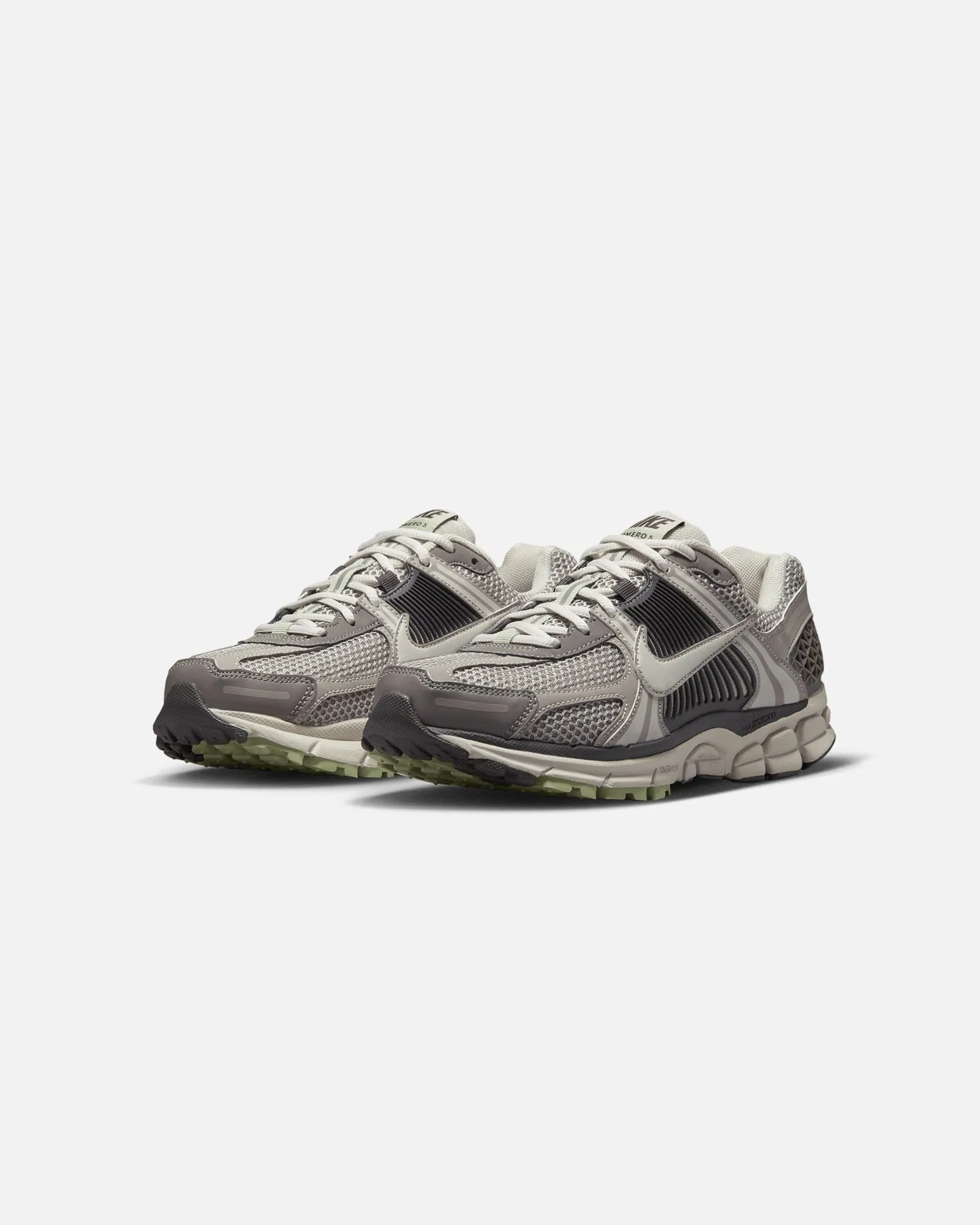 Nike Women's Zoom Vomero 5 "Cobblestone" Cobblestone/Light Bone Quick Dry Technology