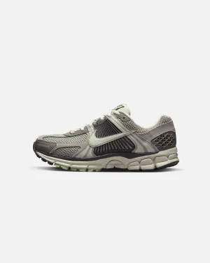 Clean Step Long Lasting Outsole Durability Nike Women's Zoom Vomero 5 "Cobblestone" Cobblestone/Light Bone
