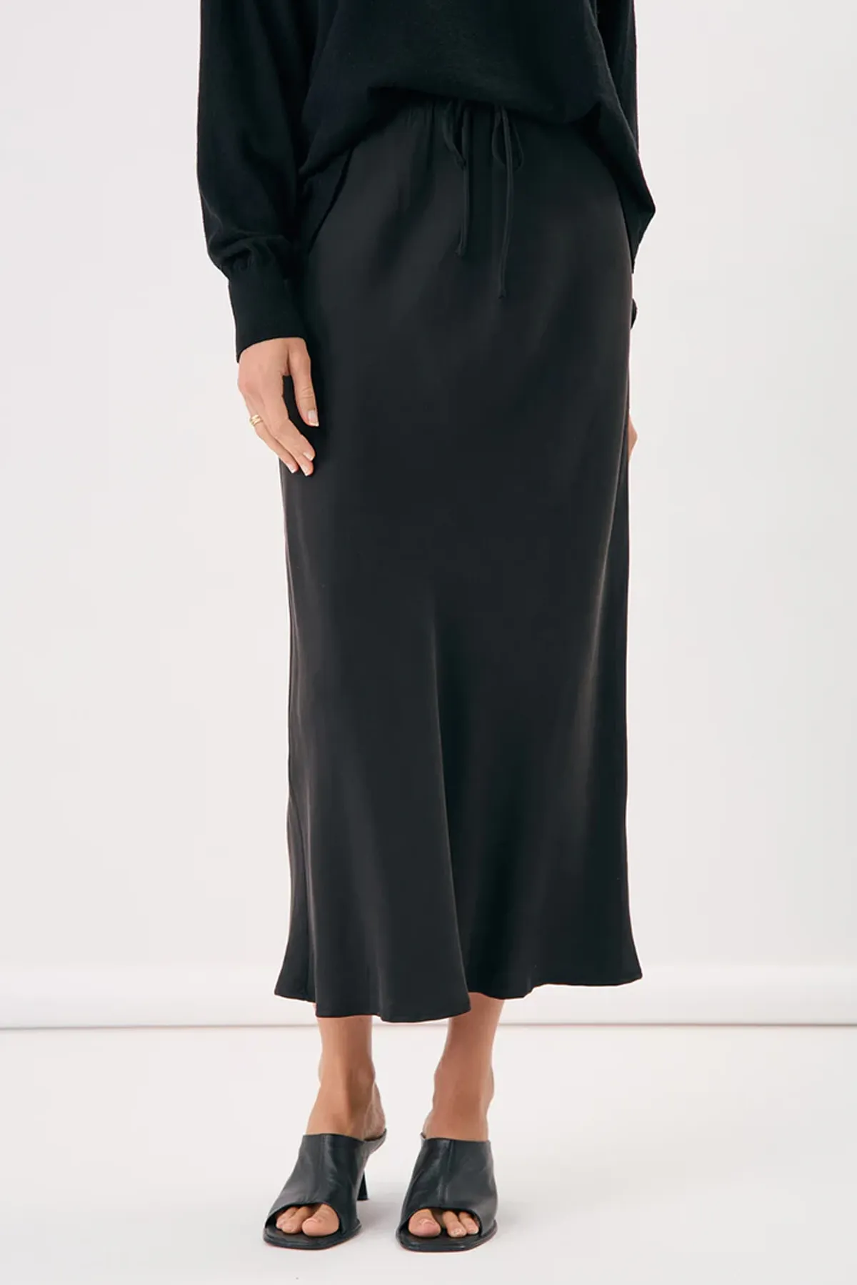 MAE SKIRT Two Tone Trim Smooth Cut