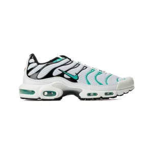 Nike Air Max Plus TN 'Hyper Jade' (2021) running in track and field meets shoes