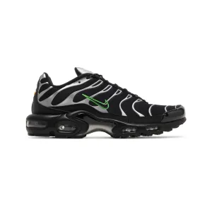 cross - country runner's shoe opportunity Air Max TN Plus 'Black Silver Green Strike' (2021)