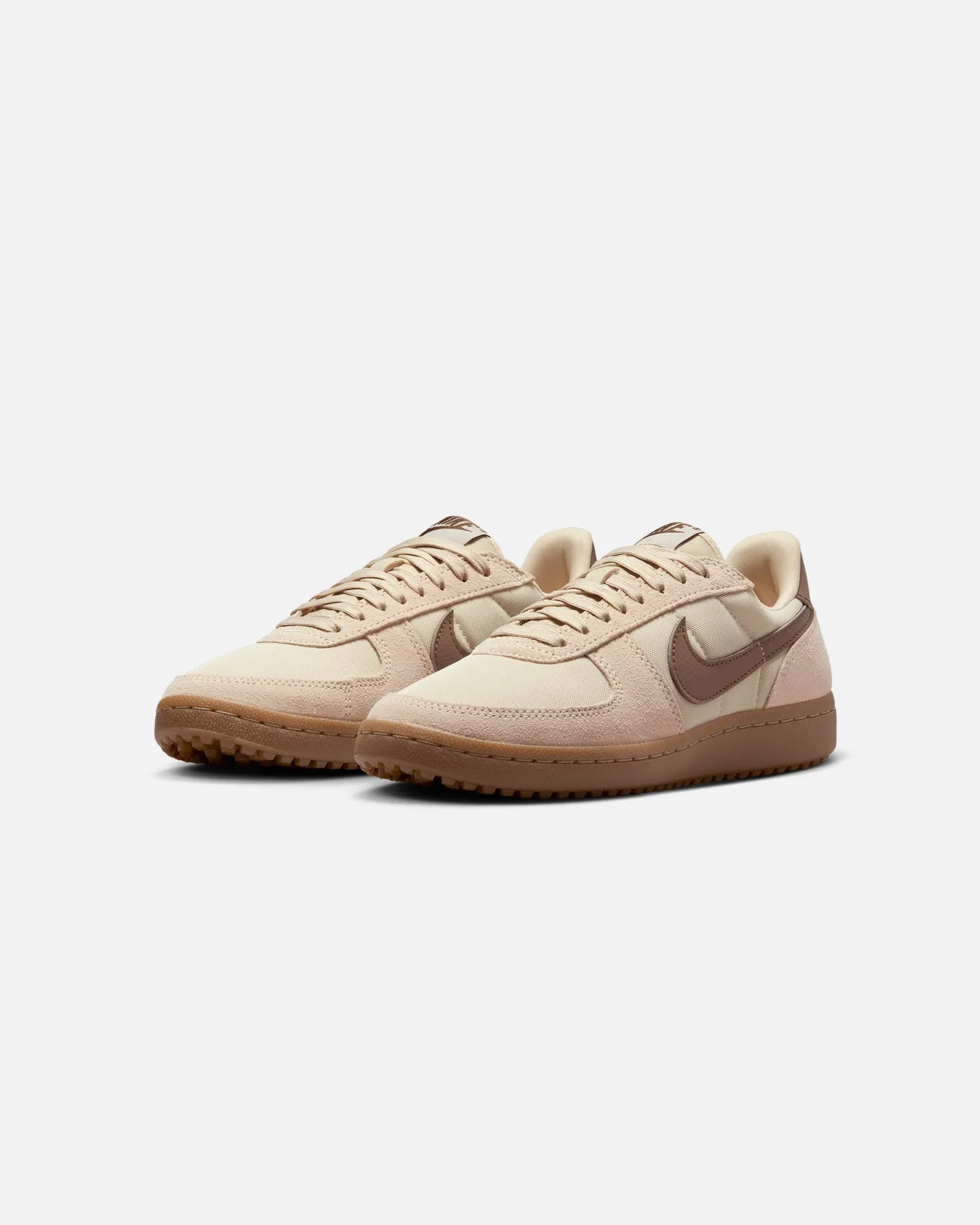 Functional Nike Women's Field General Beach