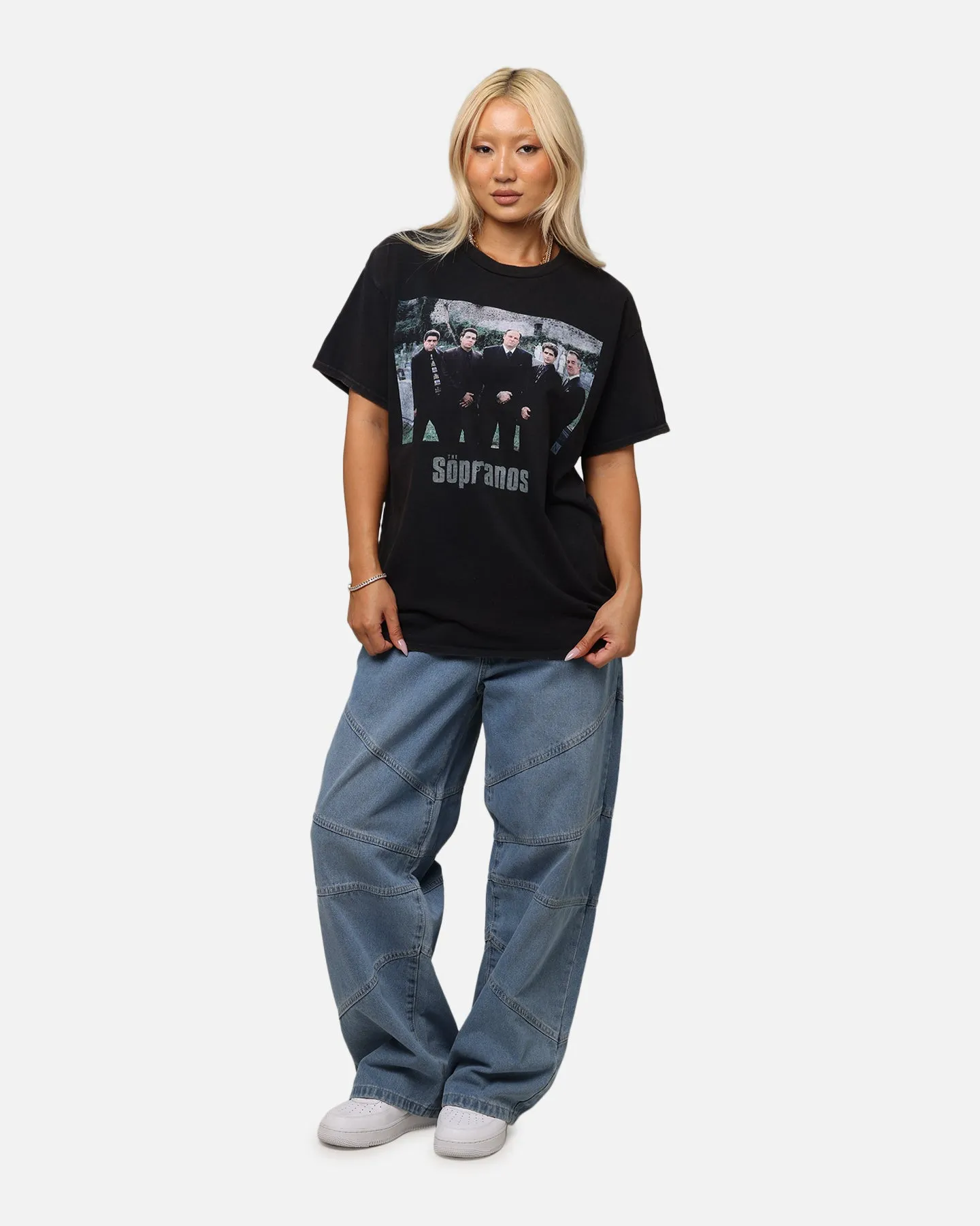 Summer Ready Layered Comfort The Sopranos Family Portrait T-Shirt Black Vintage